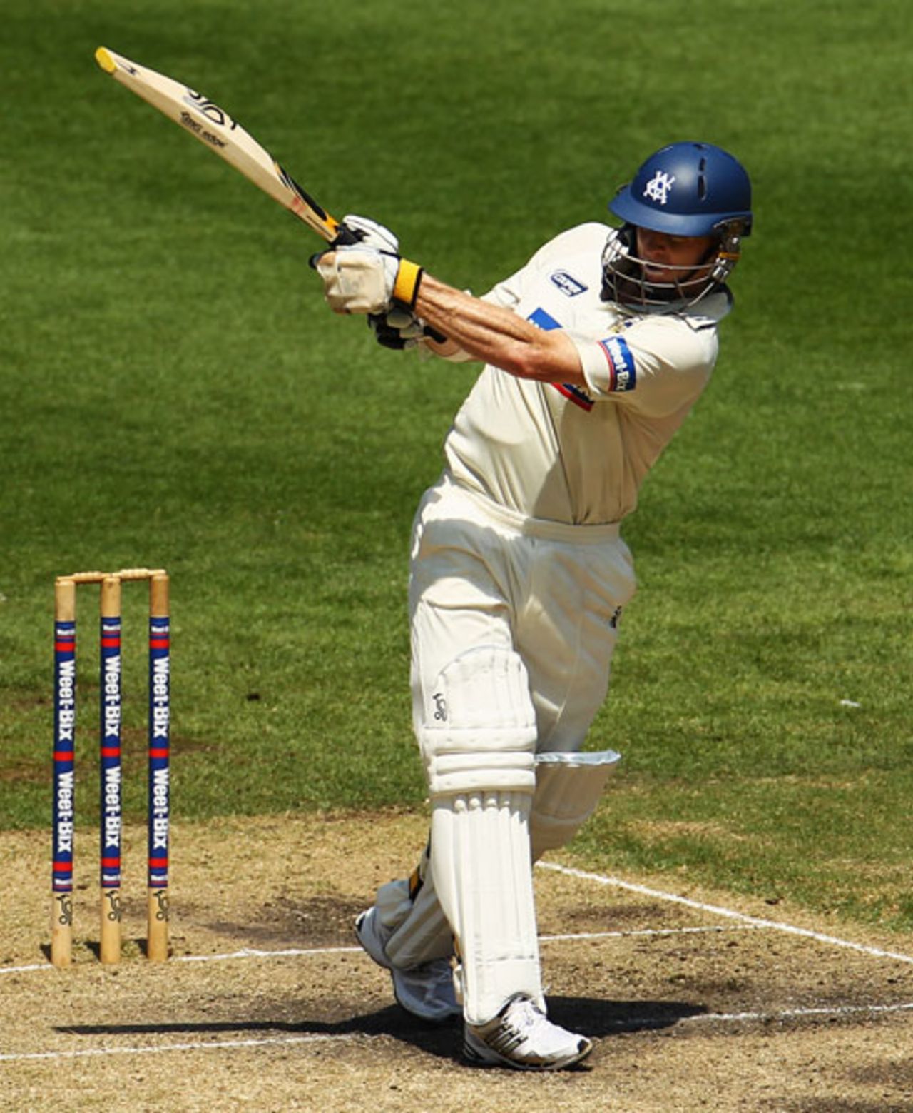 Chris Rogers on his way to an unbeaten 80, Victoria v New South Wales, Sheffield Shield, 3rd day, MCG