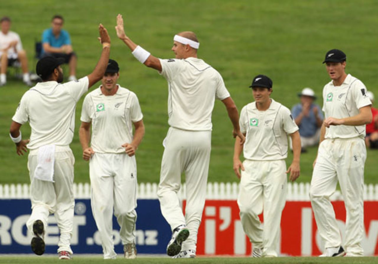 Chris Martin and co. celebrate the dismissal of Junaid Siddique, New Zealand v Bangladesh, only Test, Hamilton, 3rd day, February 17, 2010