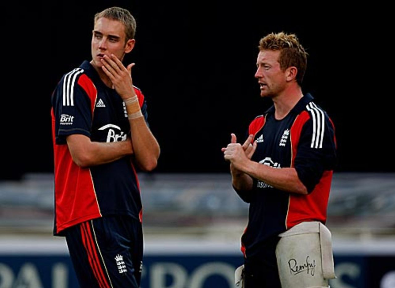 Stuart Broad and Paul Collingwood have a chat during a practice session in Dubai, Dubai, February 18, 2010