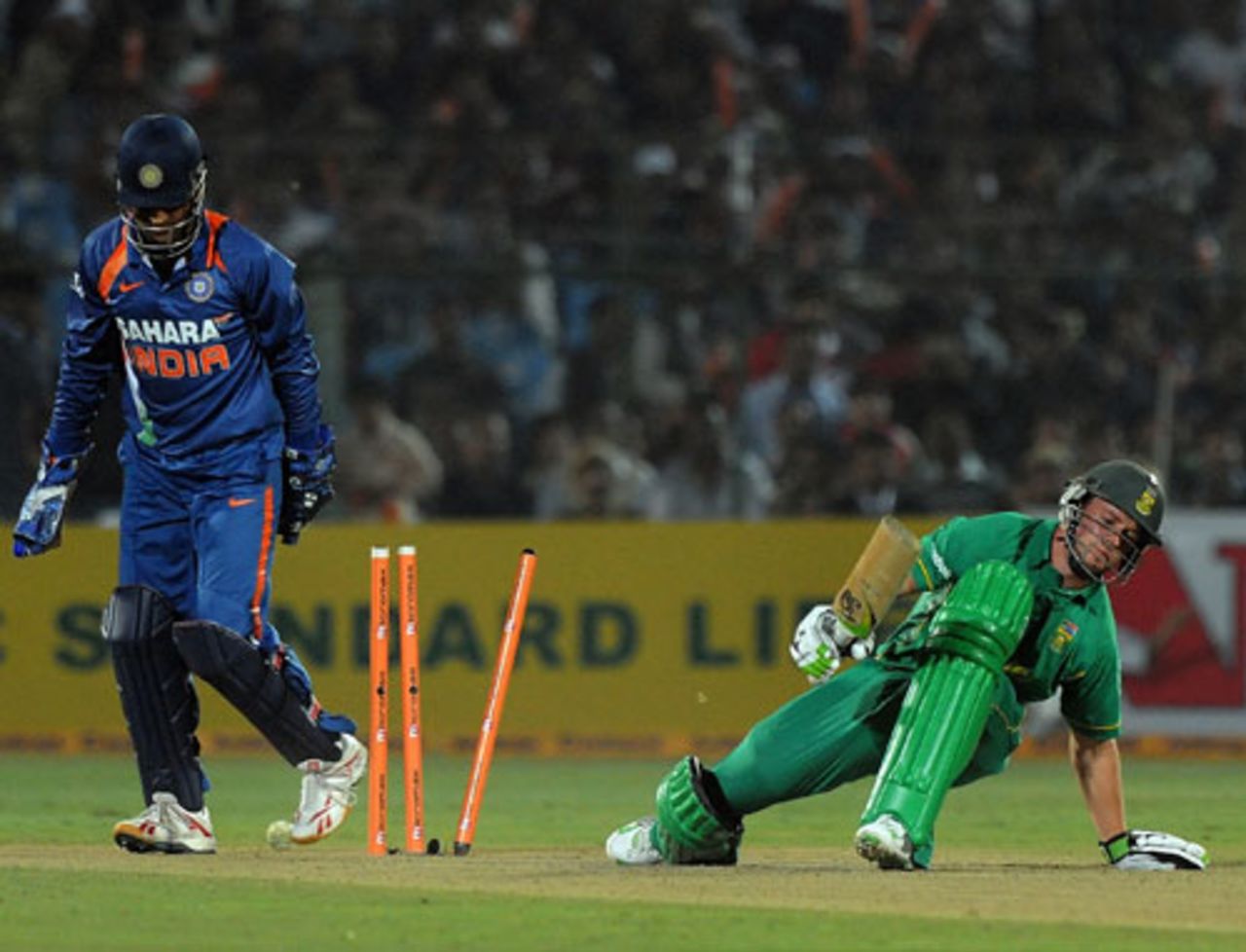 AB de Villiers is totally undone by a Ravindra Jadeja slider, India v South Africa, 1st ODI, Jaipur, February 21, 2010