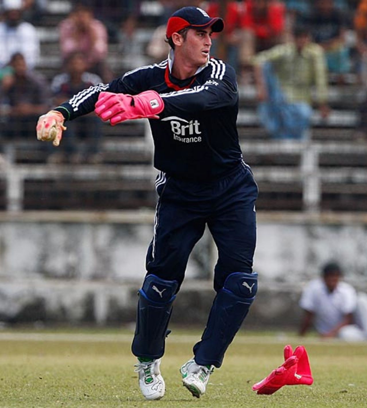 Craig Kieswetter prepares to throw the ball, BCB XI v England XI, 2nd warm-up, Fatullah, February 25, 2009