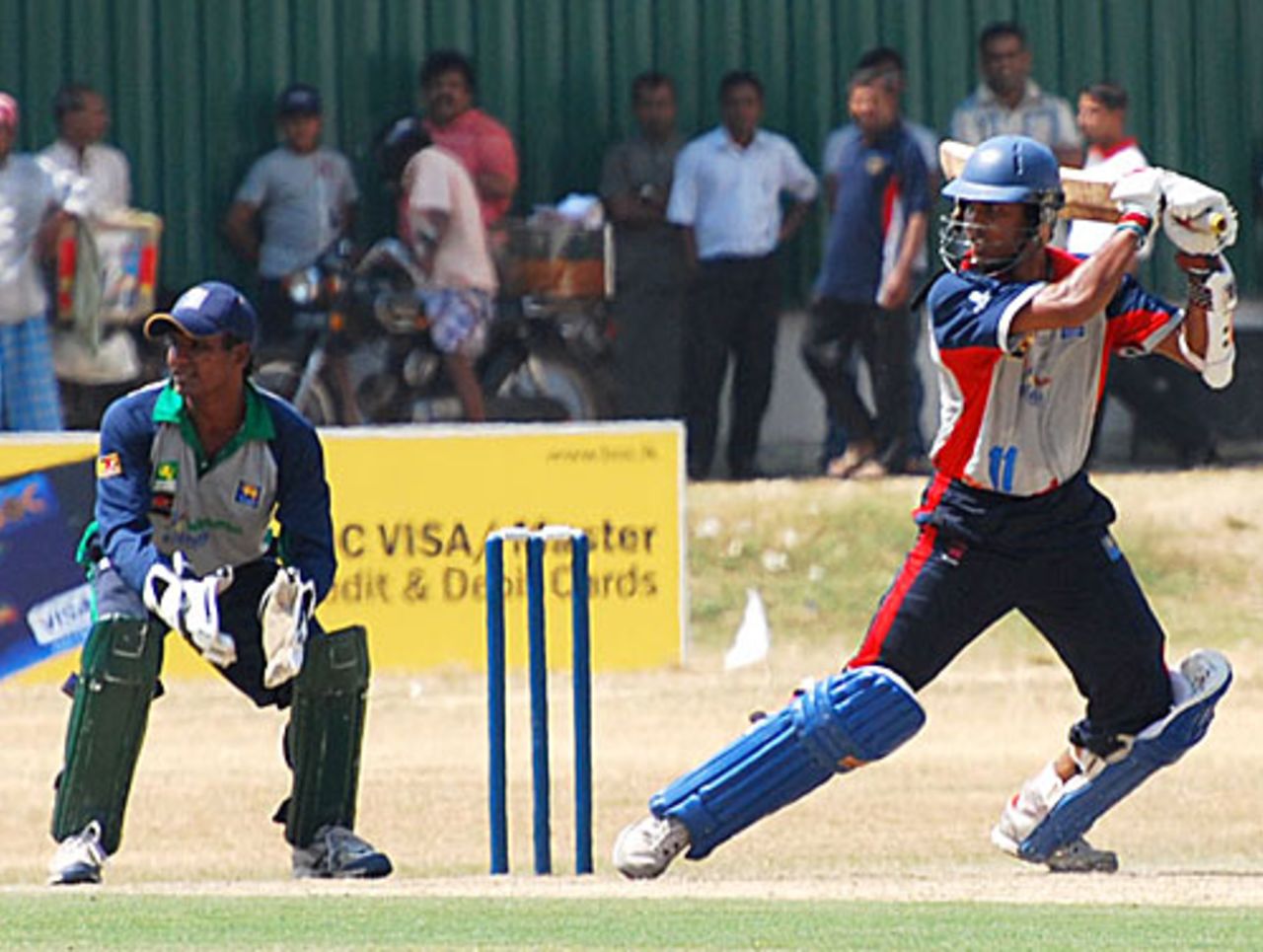 Dinesh Chandimal cuts during his 30, Wayamba v Ruhuna, Sri Lanka Cricket Inter-Provincial Twenty20 Tournament, Kurunegala, February 27, 2010