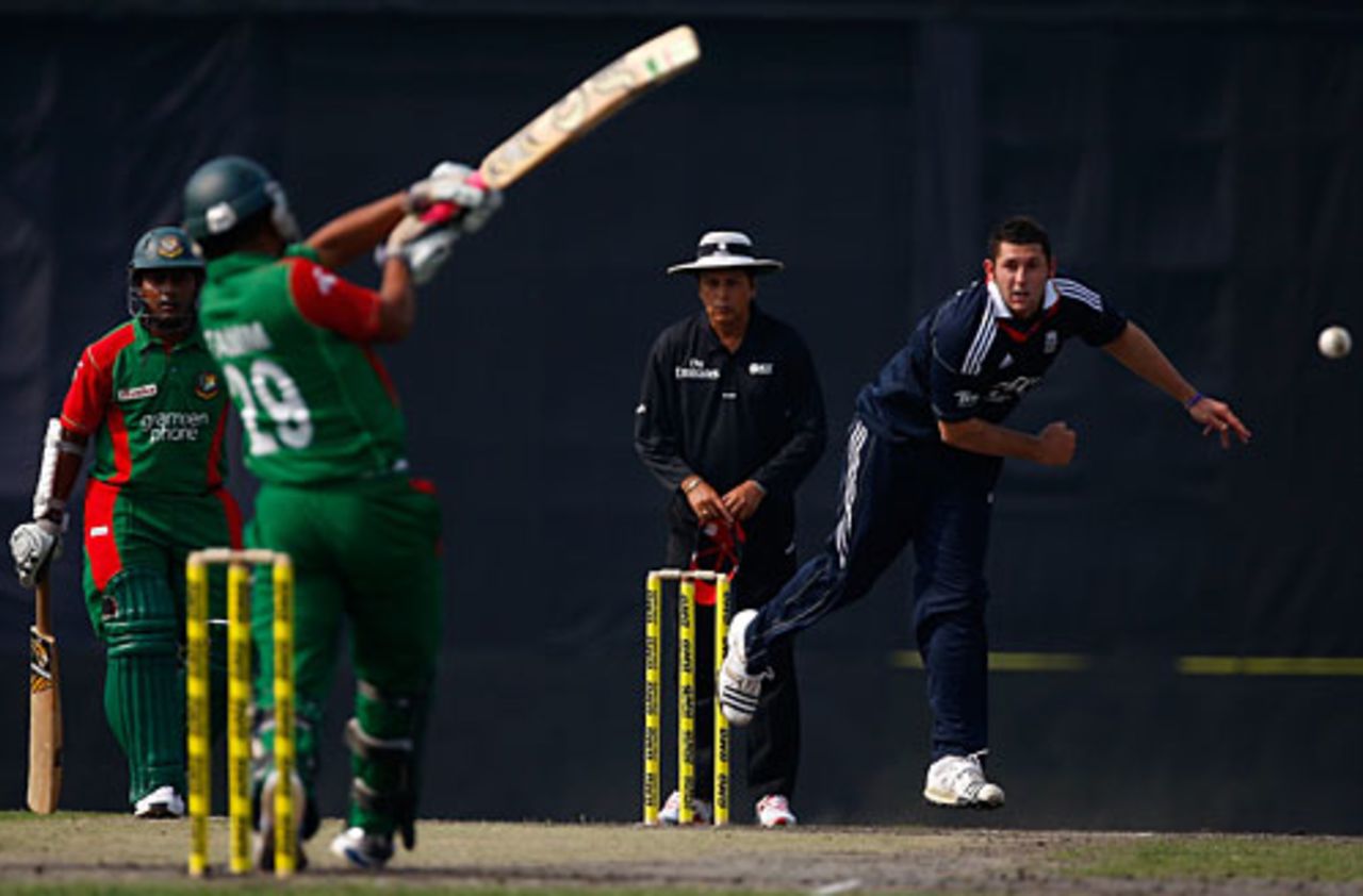 Tamim Iqbal was in imperious mood, launching Tim Bresnan for four through midwicket, Bangladesh v England, 1st ODI, Mirpur, February 28, 2010