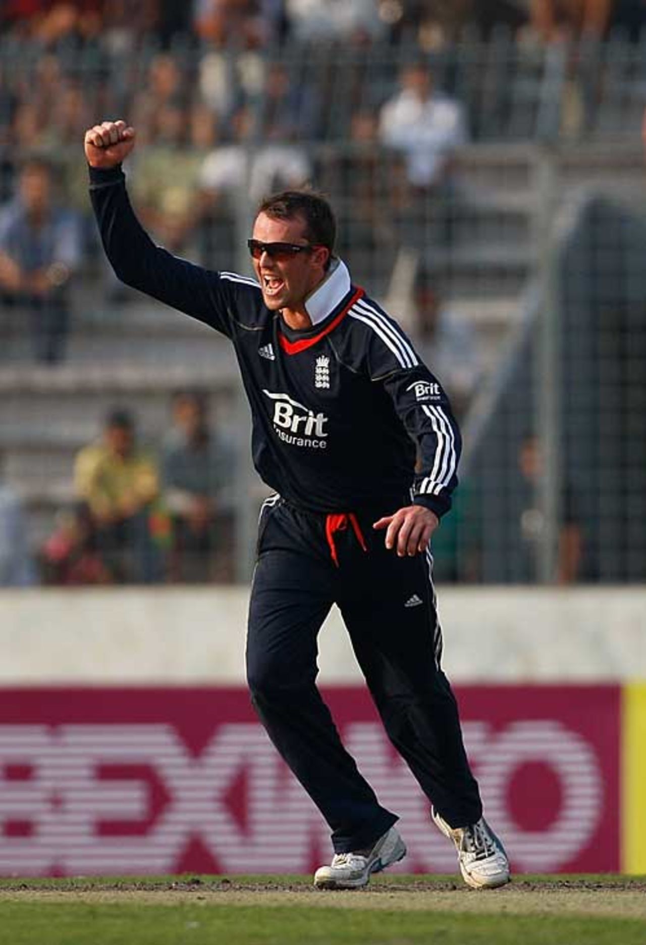 Graeme Swann was the pick of England's bowlers with three wickets, Bangladesh v England, 1st ODI, Mirpur, February 28, 2010