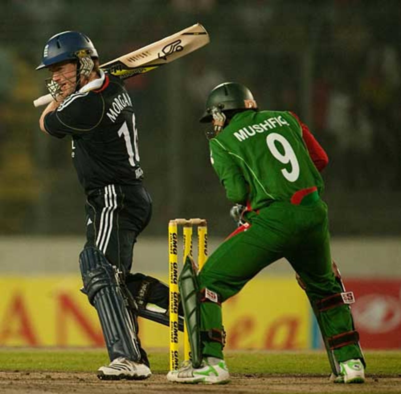 Eoin Morgan played another controlled innings in the middle order, Bangladesh v England, 2nd ODI, Dhaka, March 2, 2010