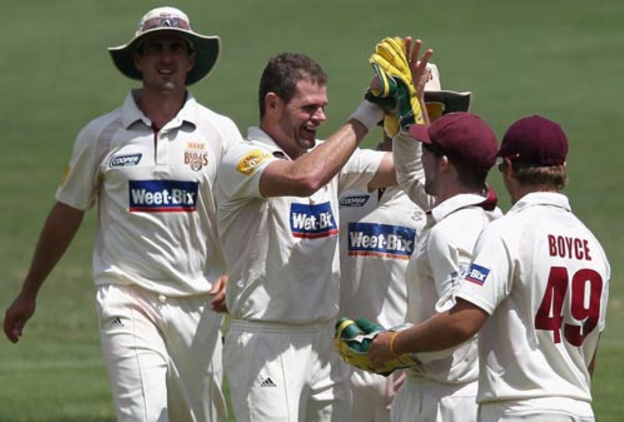 Chris Swan celebrates a wicket, Queensland v Western Australia, Sheffield Shield, Brisbane, March 10, 2010