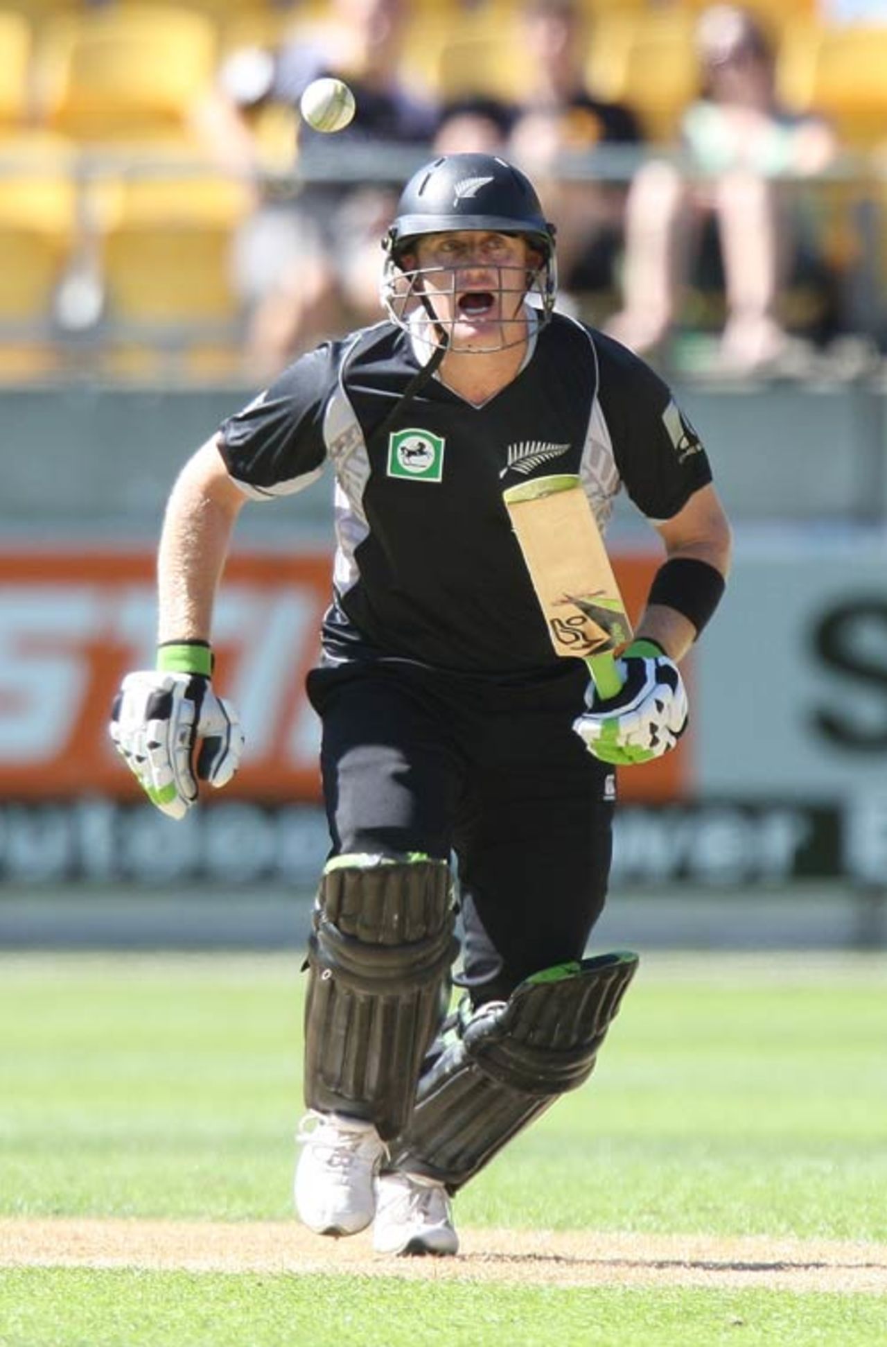 Scott Styris takes off for a single during his 55, New Zealand v Australia, 5th ODI, Wellington, March 13, 2010