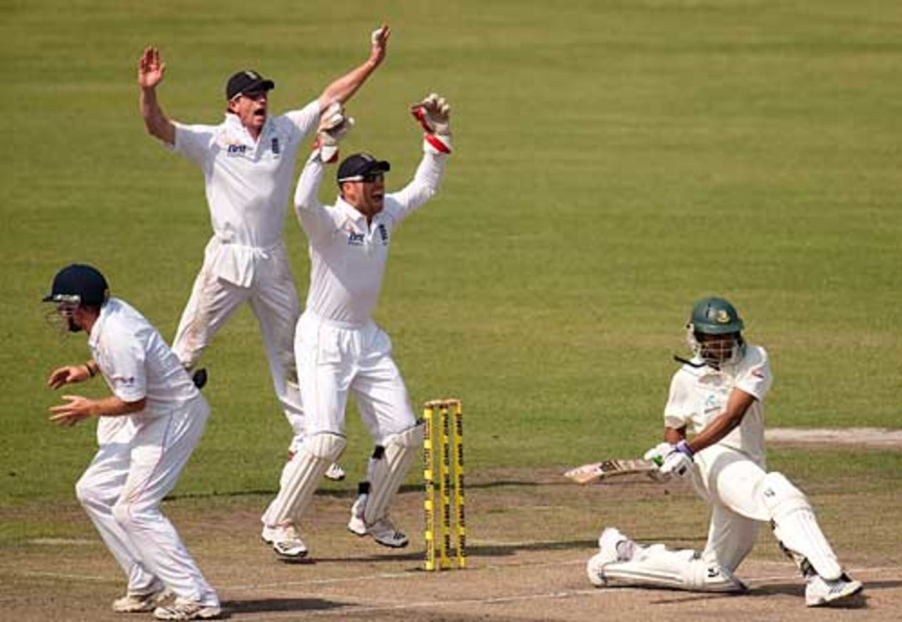 Shakib Al Hasan misses his sweep and is lbw for 49, Bangladesh v England, 2nd Test, Dhaka, 1st day, March 20, 2010
