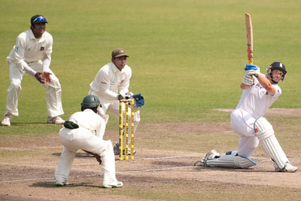 James Tredwell struck a couple of meaty blows during his 37, Bangladesh v England, 2nd Test, Dhaka, March 23, 2010
