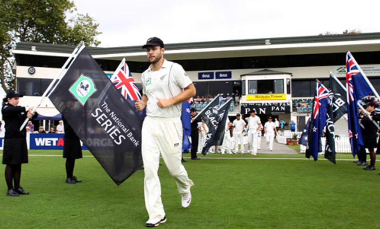 Daniel Vettori walks on to the ground for his 100th Test, New Zealand v Australia, 2nd Test, Hamilton, 1st day, March 27, 2010