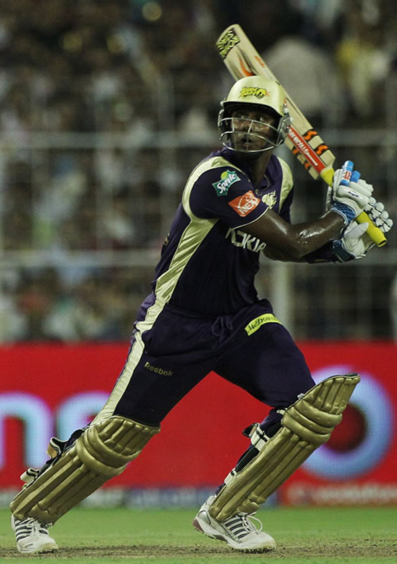 Angelo Mathews slashes the ball towards backward point, Kolkata Knight Riders v Delhi Daredevils, IPL, Kolkata, April 7, 2010