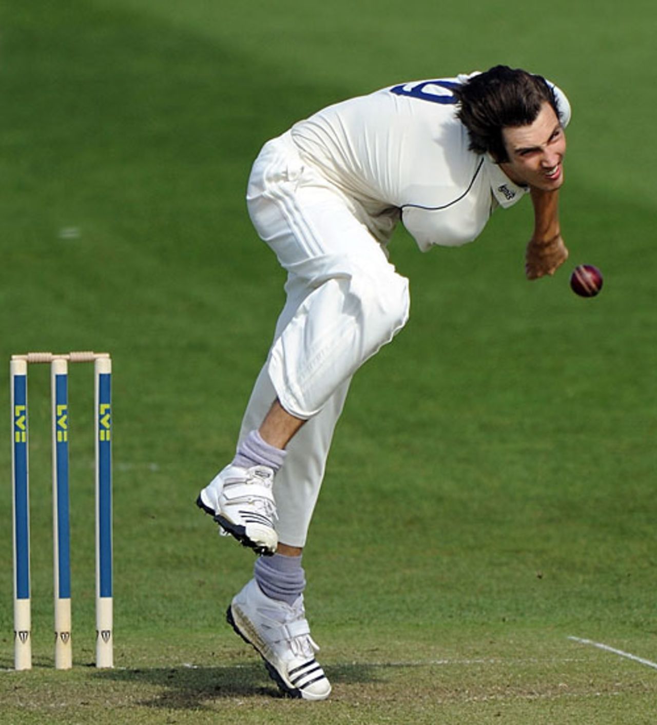 Steven Finn bends his back with the new ball for Middlesex, Worcestershire v Middlesex, County Championship Division Two, New Road, April 9, 2010