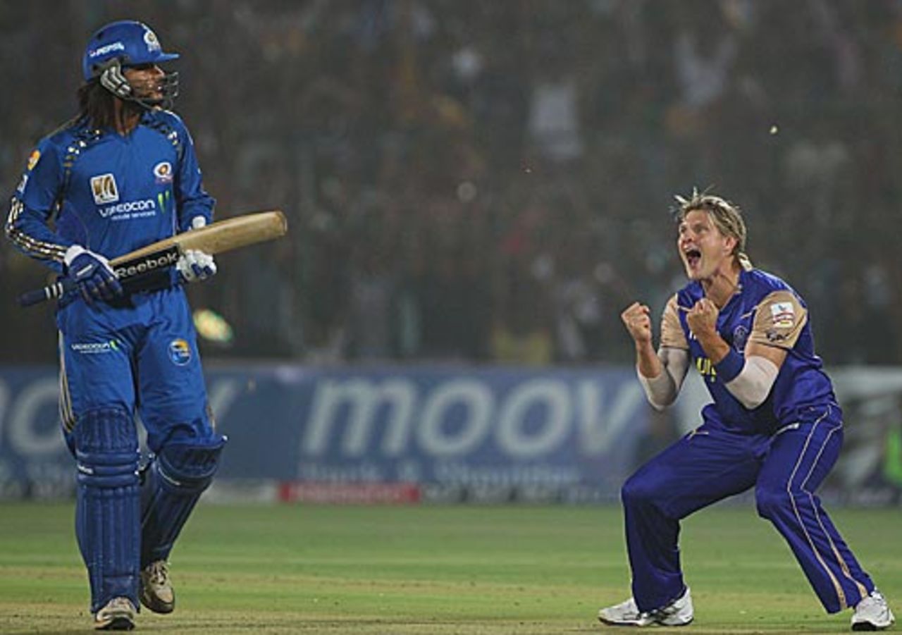 Shane Watson reacts after dismissing Saurabh Tiwary, Rajasthan Royals v Mumbai Indians, IPL, Jaipur, April 11, 2010