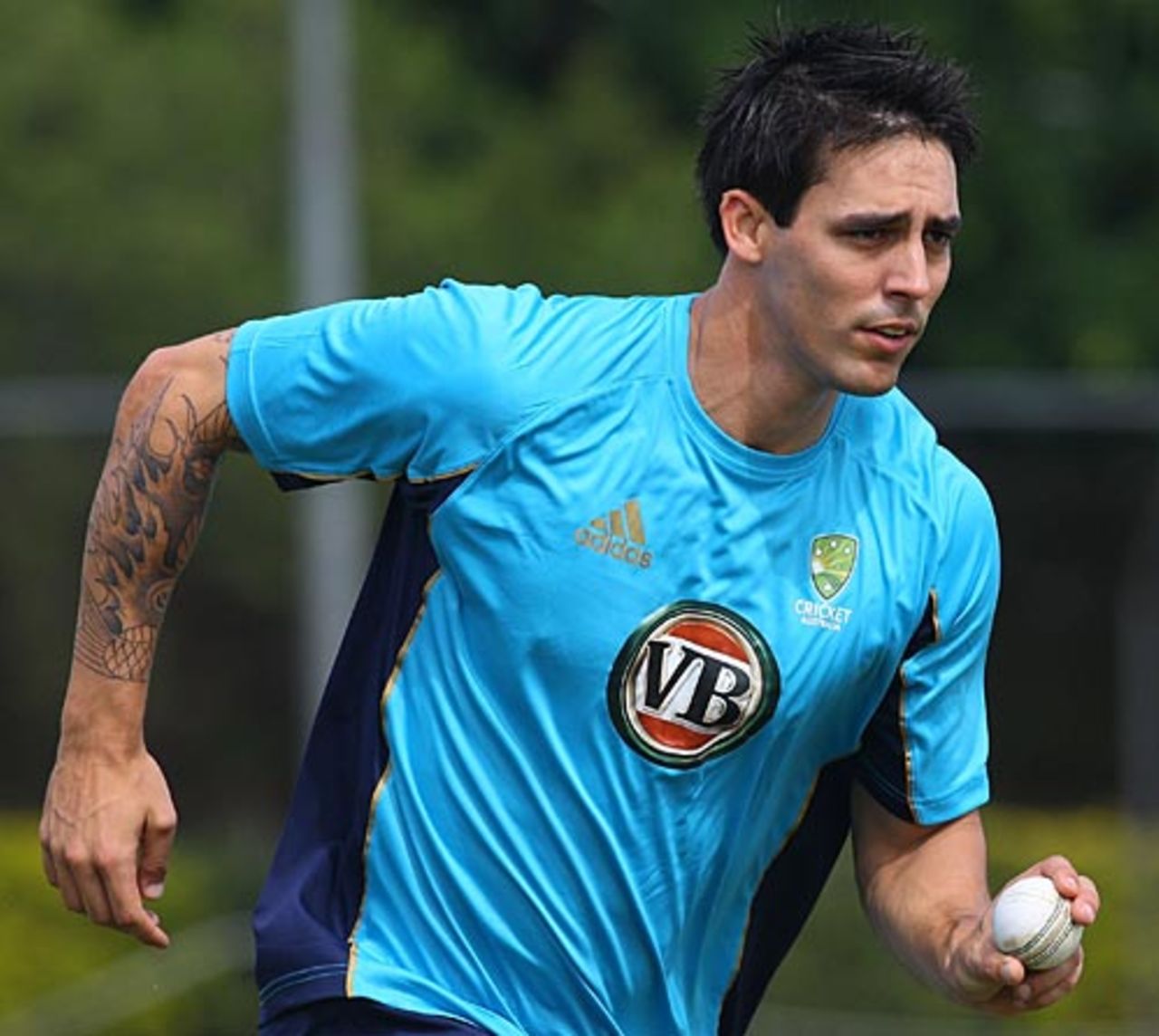 Mitchell Johnson runs in to bowl at a practice session, Brisbane, April 22, 2010
