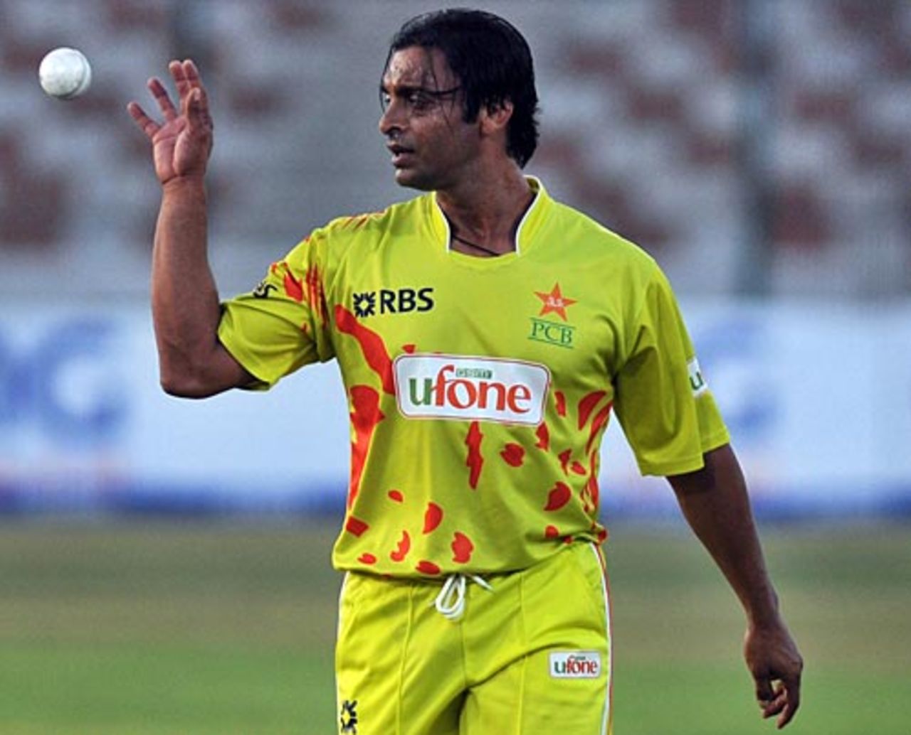 Shoaib Akhtar took 6 for 52 for Federal Areas Leopards, Federal Areas Leopards v Khyber-Pakhtunkhwa Panthers, RBS Pentangular One-Day Cup, Karachi, April 21, 2010