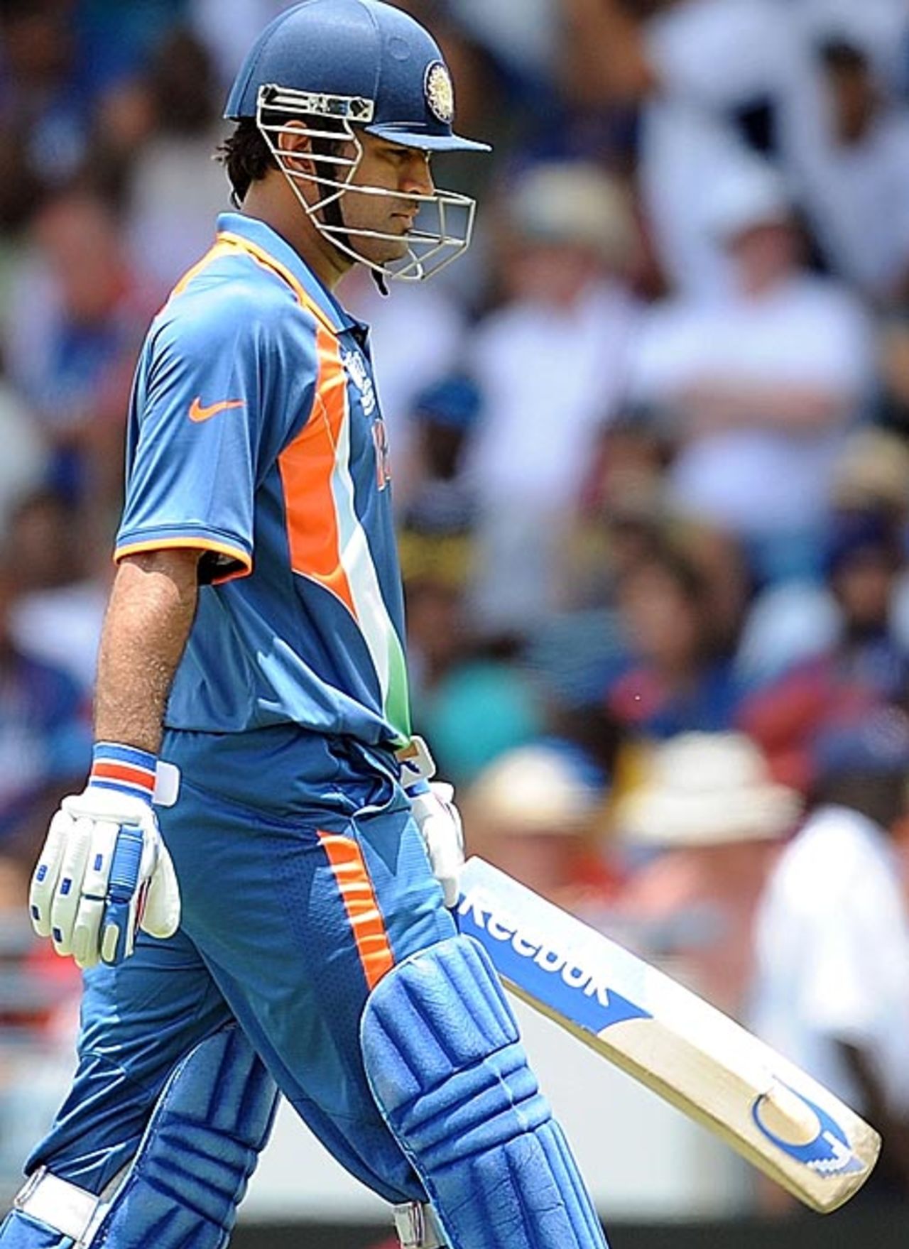 MS Dhoni holed out in search of quick runs, Australia v India, Super Eights, ICC World Twenty20, Bridgetown, May 7, 2010