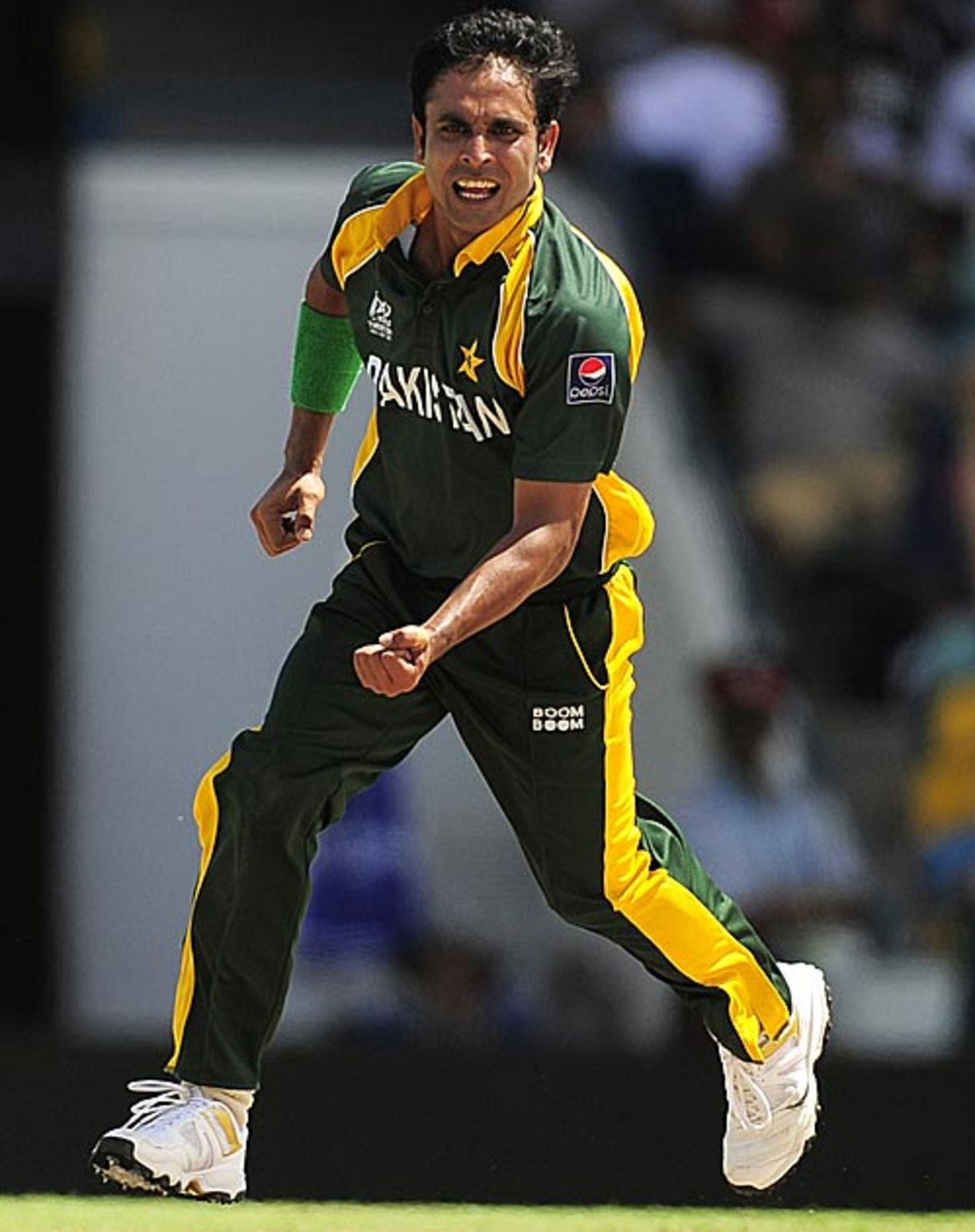 Abdur Rehman snapped up two wickets, New Zealand v Pakistan, Super Eights, Group E, World Twenty20, Barbados, May 8, 2010