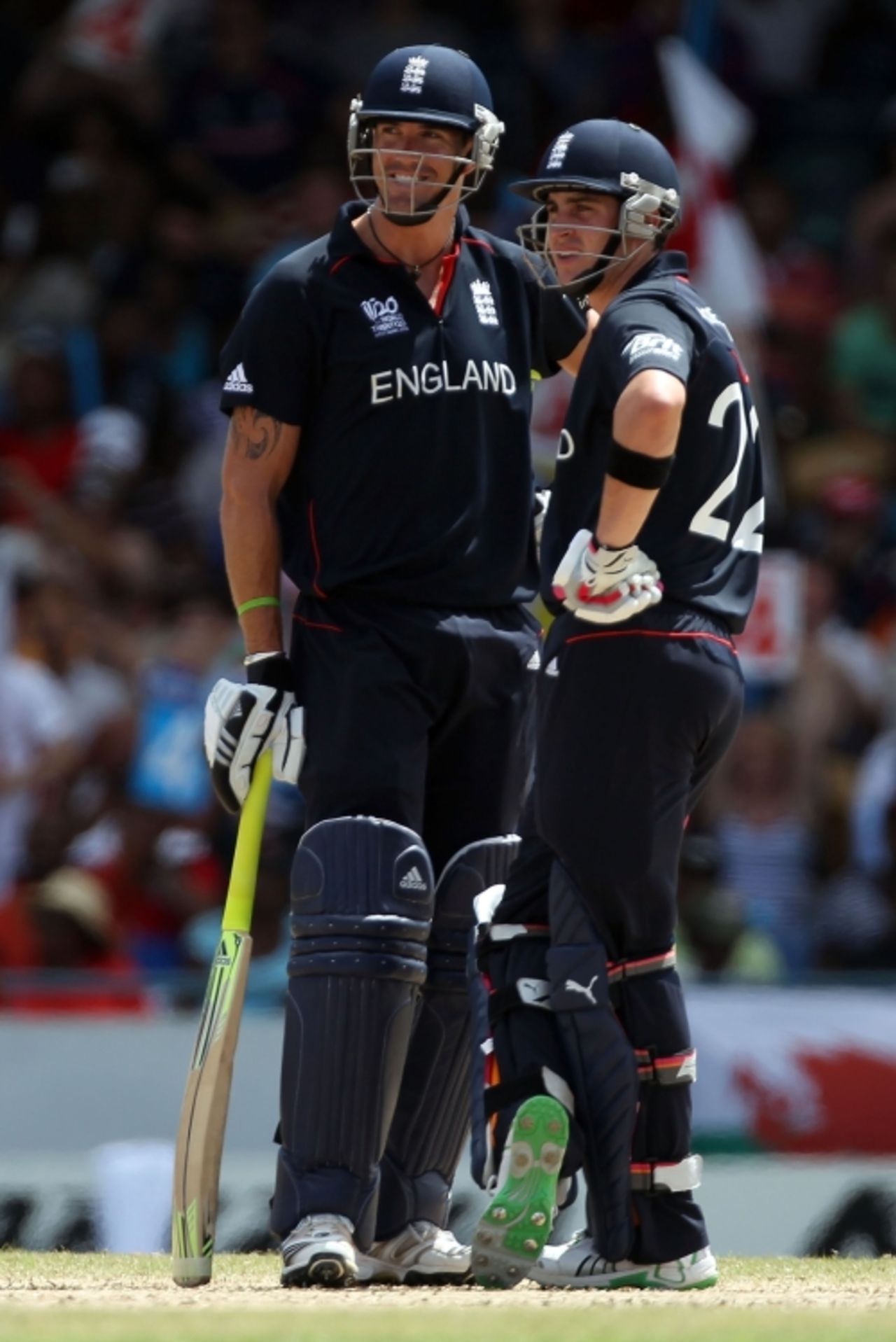 Kevin Pietersen and Craig Kieswetter stole the momentum with a rollicking 94-run partnership, England v South Africa, World T20, Group E, Bridgetown, May 8, 2010