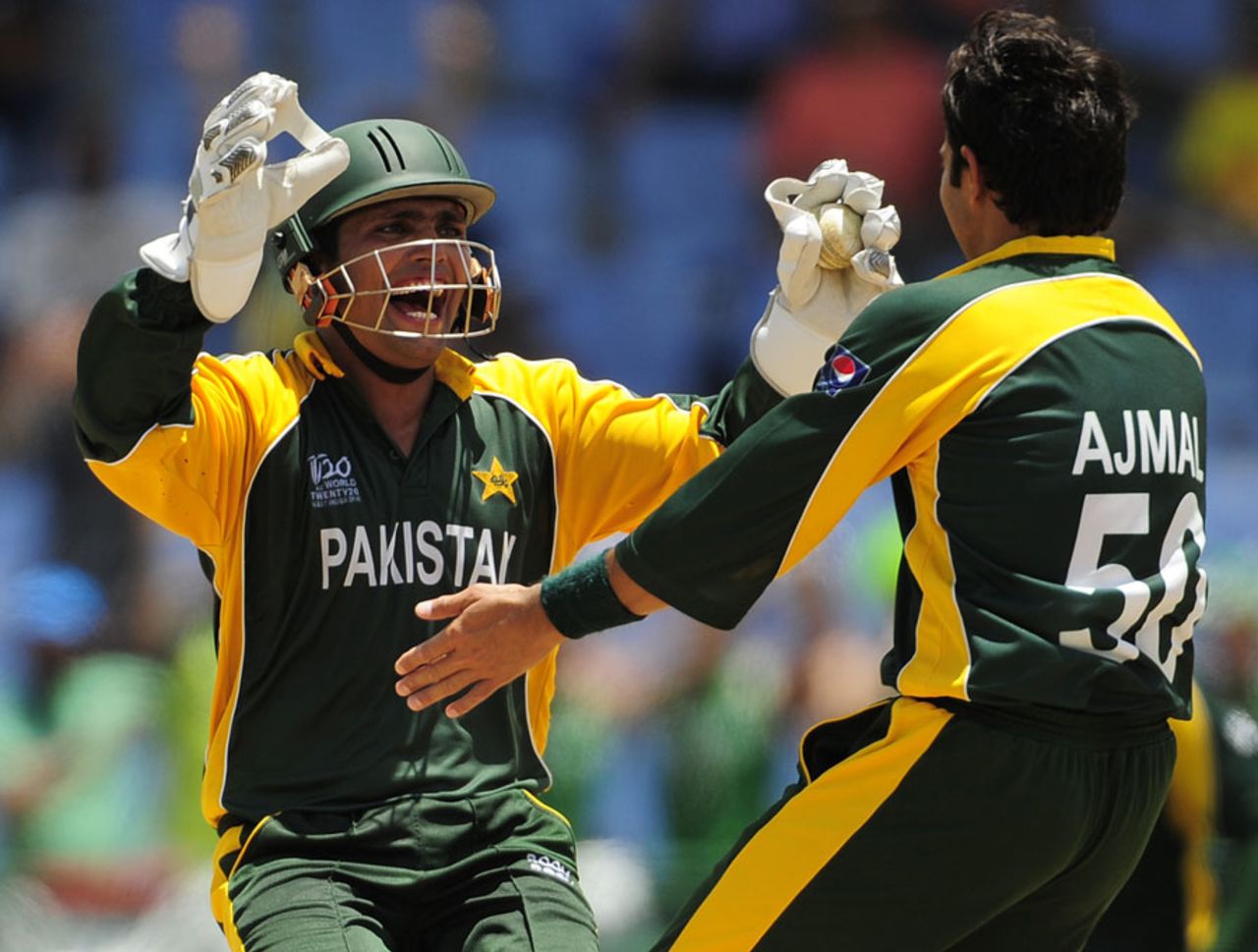 Kamran Akmal celebrates a wicket, Pakistan v South Africa, Super Eights, ICC World Twenty20, St Lucia, May 10, 2010