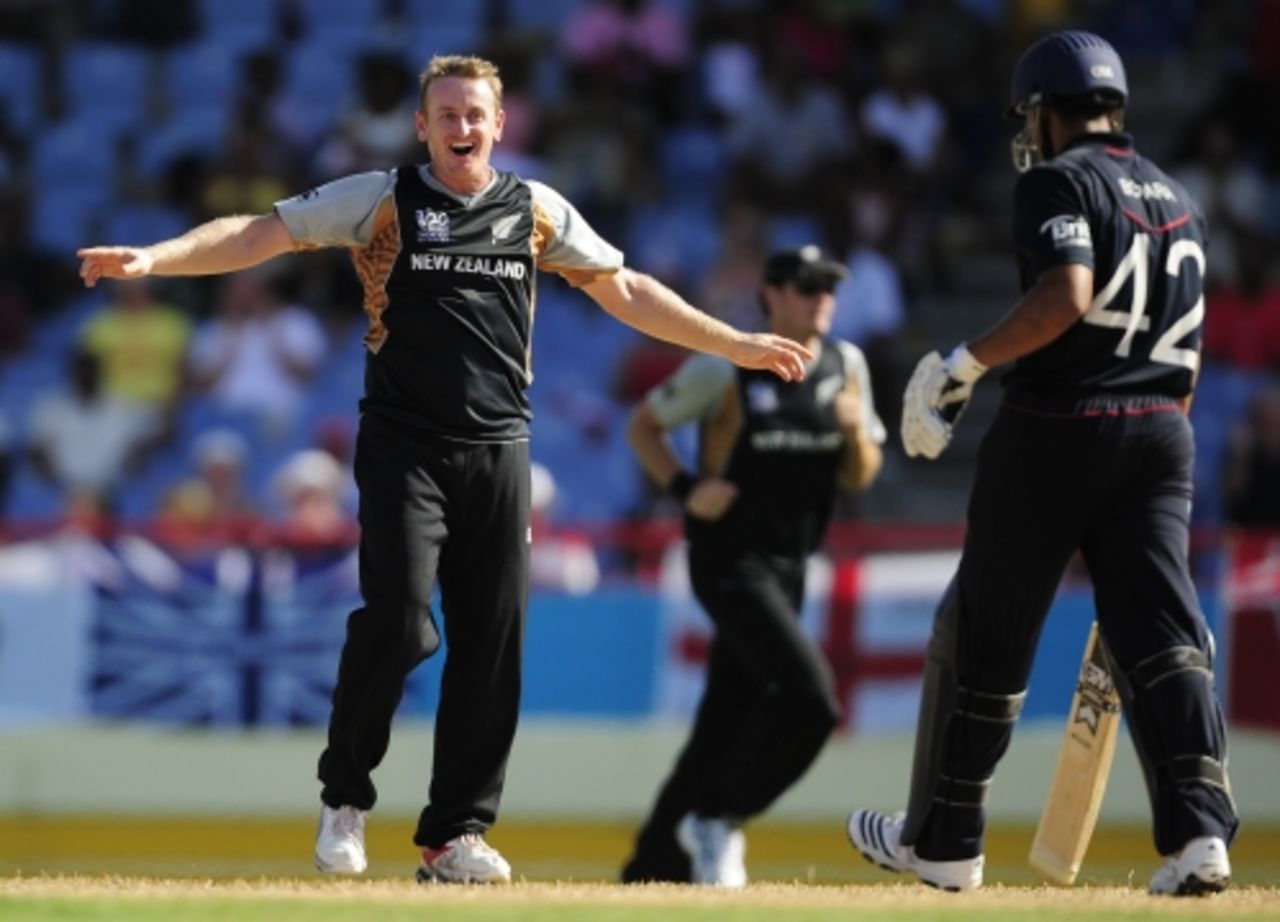 Scott Styris was delighted to dismiss Ravi Bopara - his team-mate at Auckland, England v New Zealand, Super Eights, ICC World Twenty20, St Lucia, May 10, 2010