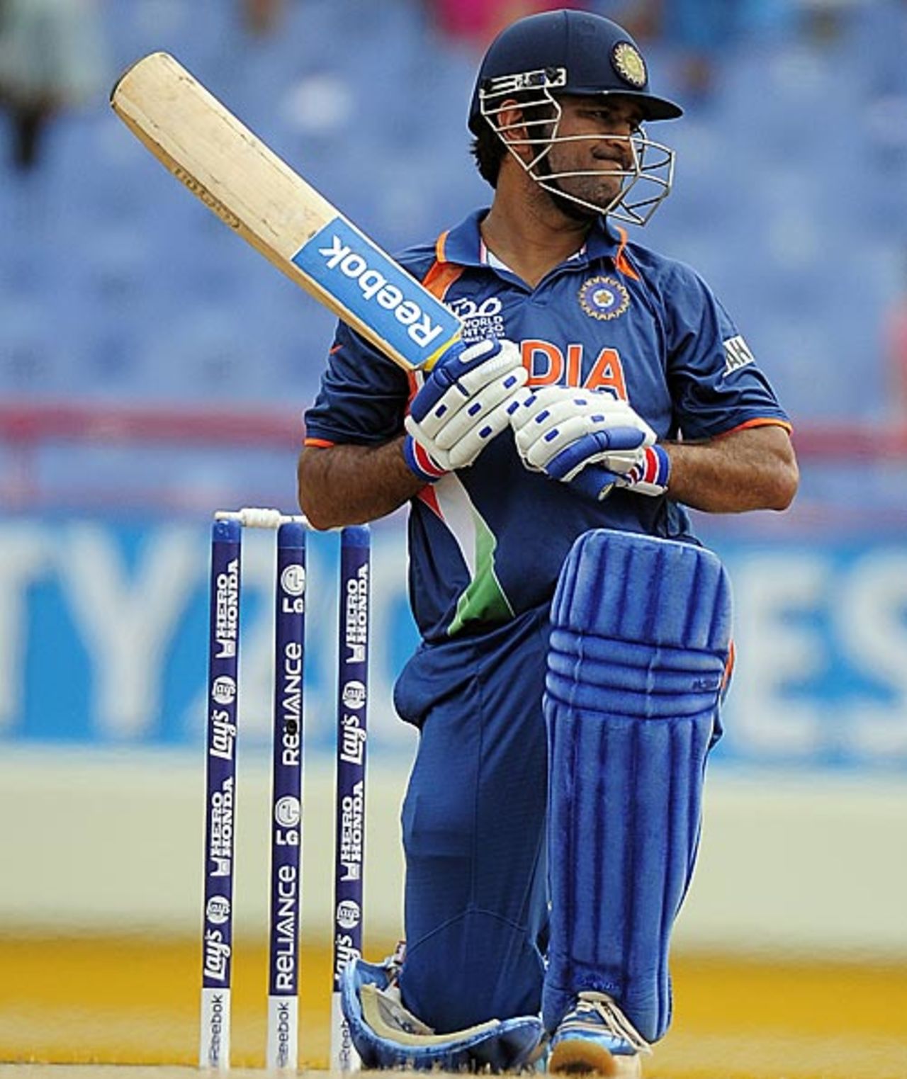 MS Dhoni was contained by Sri Lanka's bowlers, Sri Lanka v India, Group F, World Twenty20, St Lucia, May 11, 2010