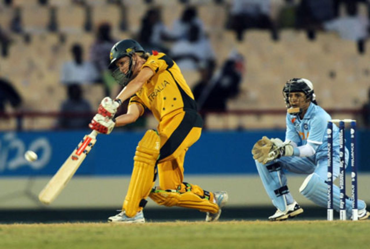 Leah Poulton finished off the game with 30 off 26,  Australia Women v India Women, ICC Women's World Twenty20, 1st Semi-Final, St Lucia, May 13, 2010