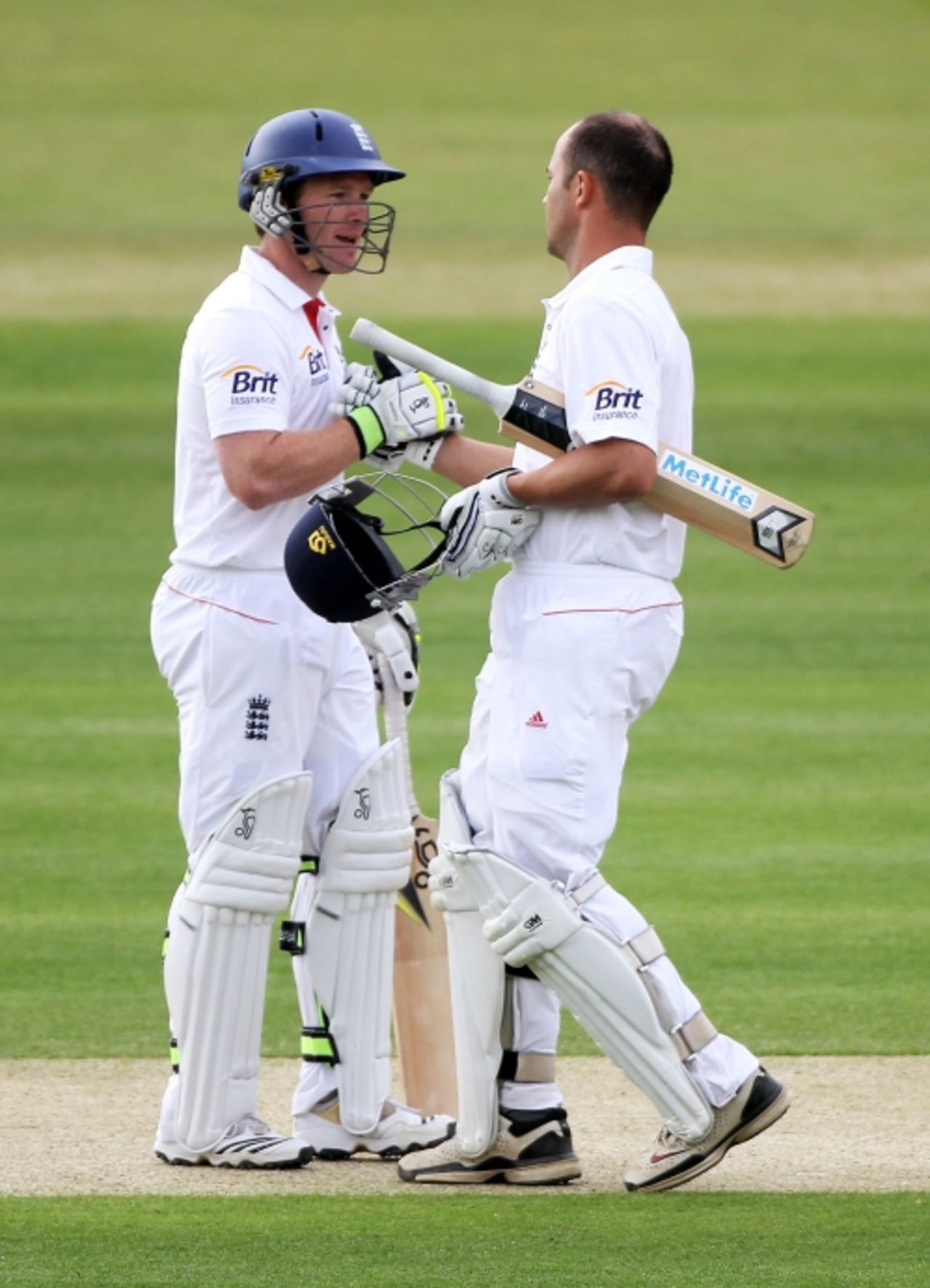 Jonathan Trott and Eoin Morgan added an unbeaten 104 for the fifth wicket, England v Bangladesh, 1st Test, Lord's, May 27, 2010