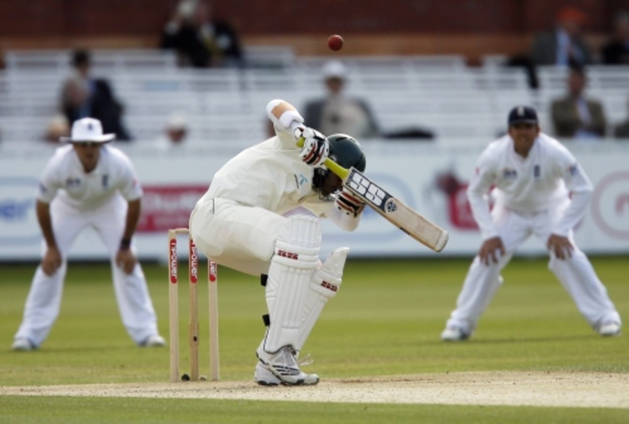 Junaid Siddique was given a thorough examination against the short ball, England v Bangladesh, 1st Test, Lord's, May 30, 2010 
