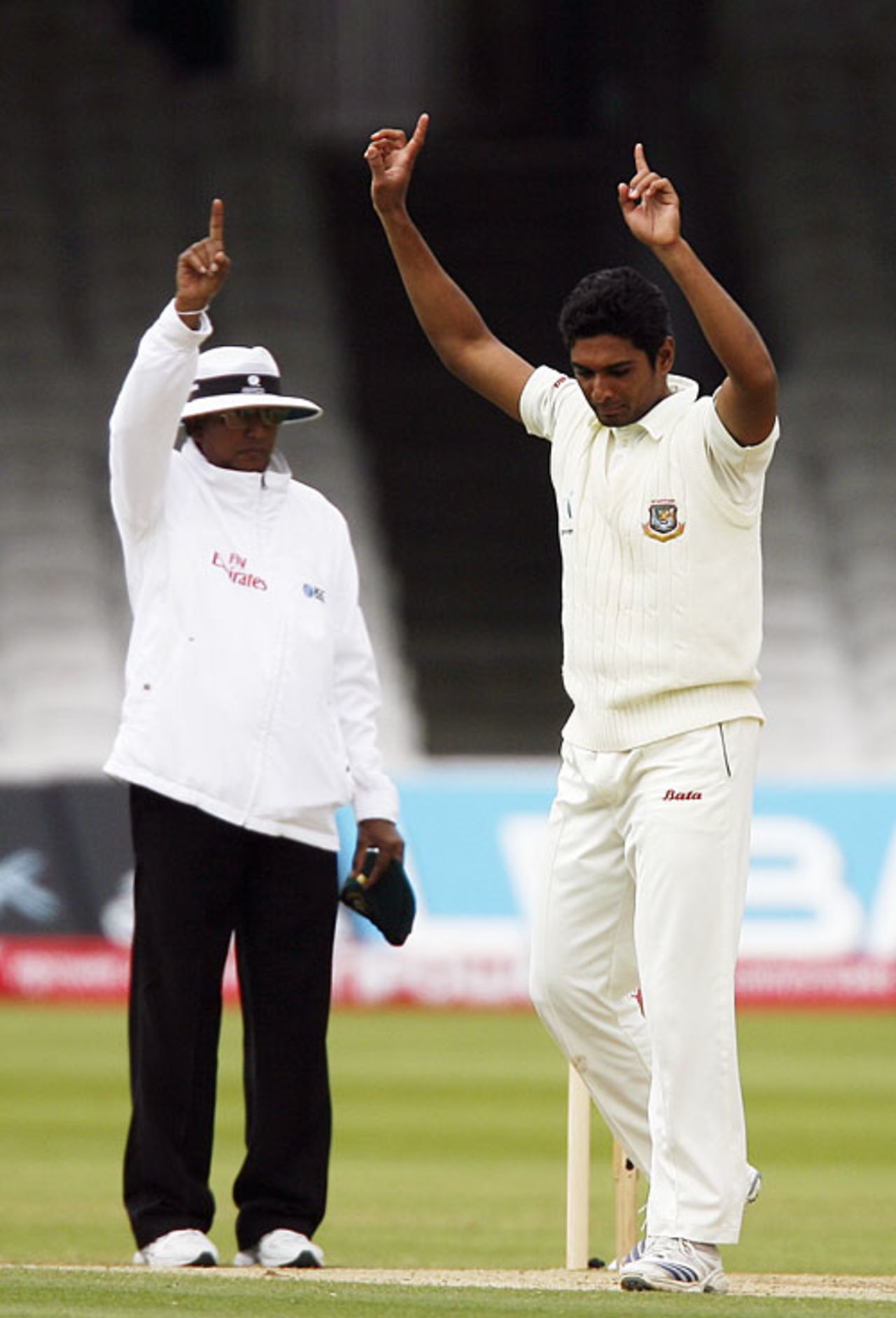 Mahmudullah claimed the consolation wicket of Alastair Cook, England v Bangladesh, 1st Test, Lord's, May 31, 2010 
