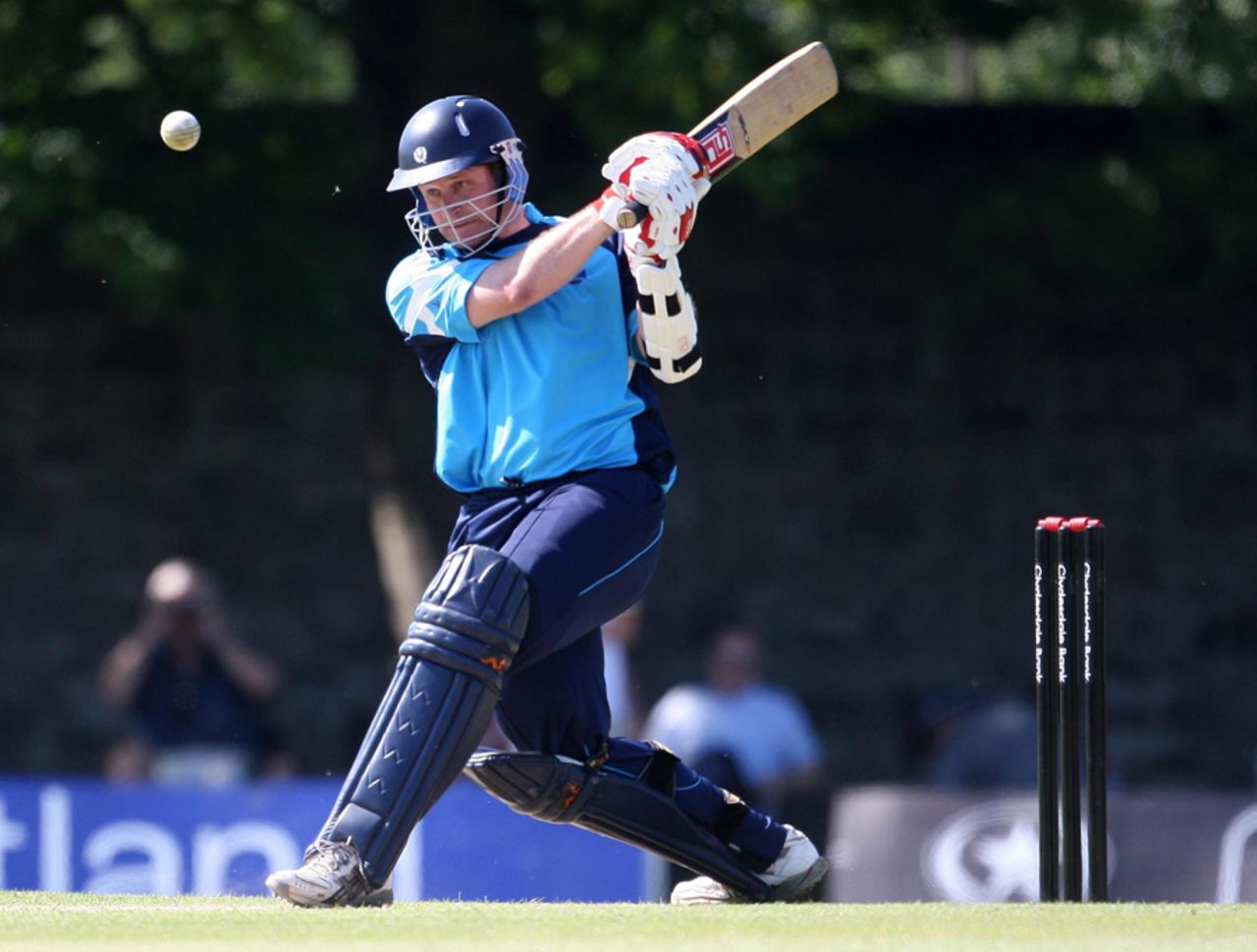 Neil McCallum on his way to 45 against Kent, Scotland v Kent, Clydesdale Bank 40, Edinburgh, May 22, 2010