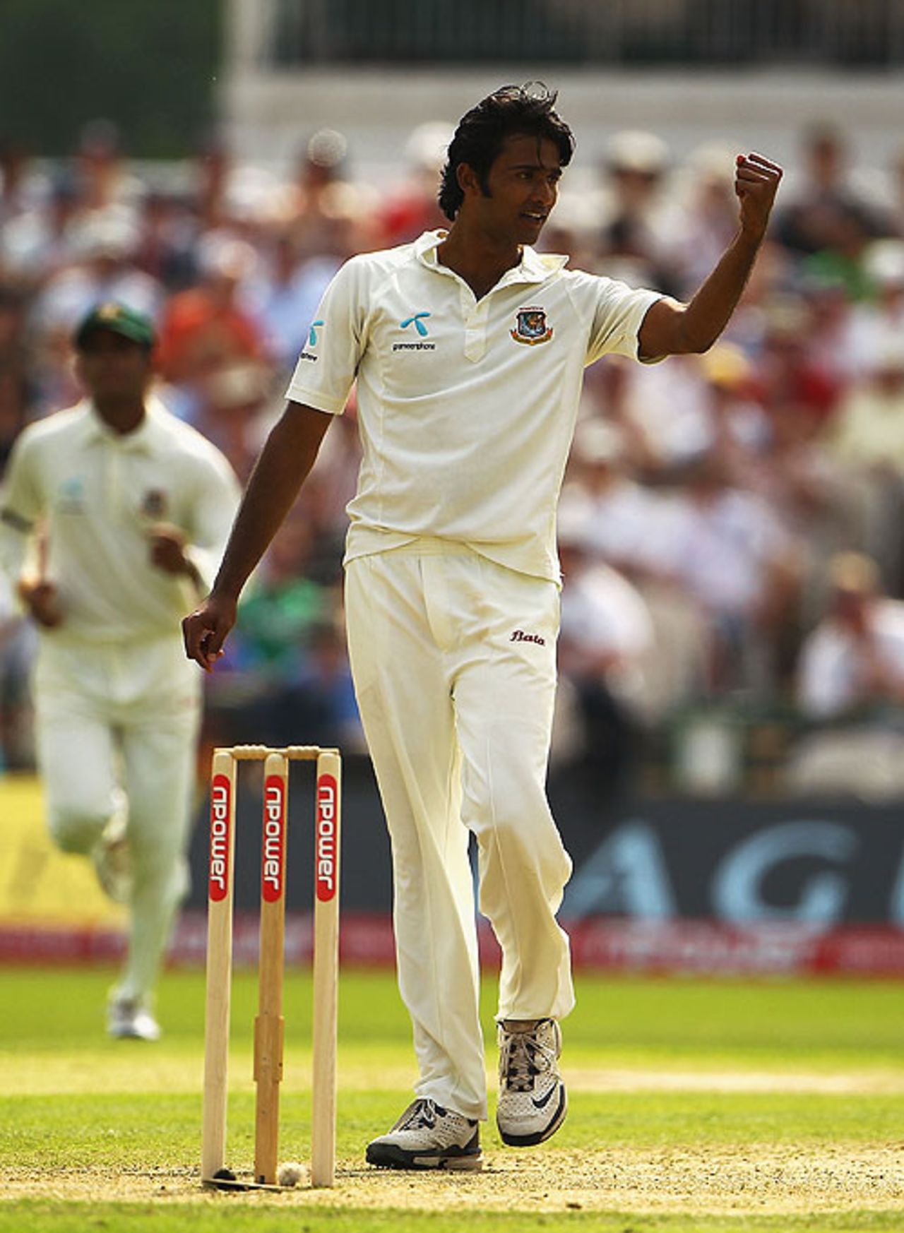 Shahadat Hossain celebrates the wicket of Eoin Morgan for 37, England v Bangladesh, 2nd Test, Old Trafford, June 4, 2010