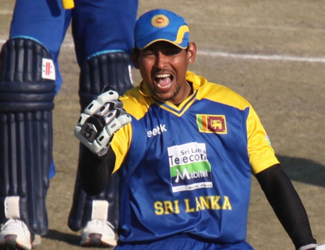 Tillakaratne Dilshan celebrates leading the side to the title, Zimbabwe v Sri Lanka, Tri-Series, Final, Harare, June 9, 2010 