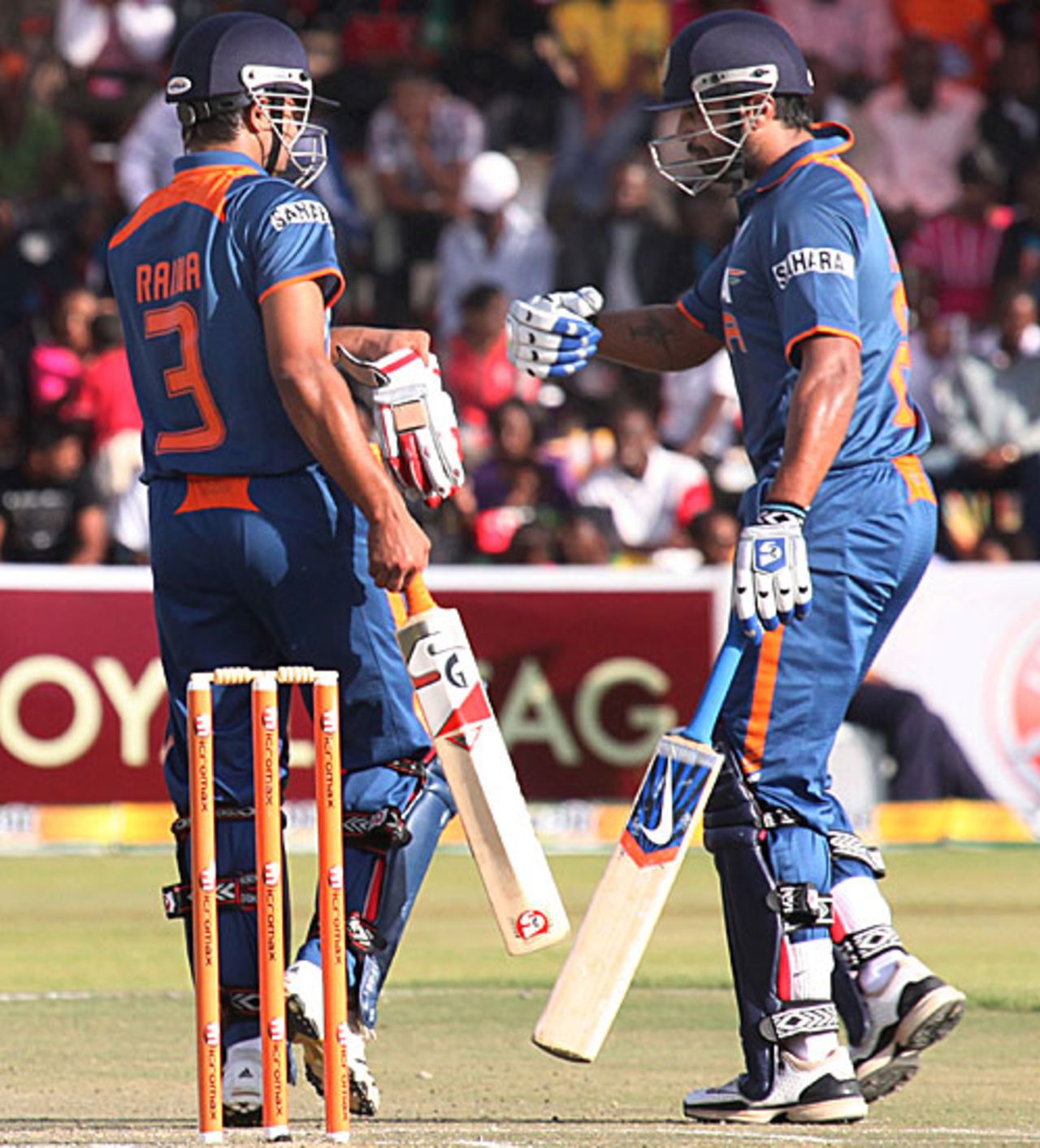 Suresh Raina and M Vijay added 79 for the second wicket, Zimbabwe v India, 2nd Twenty20 international, Harare, June 13, 2010