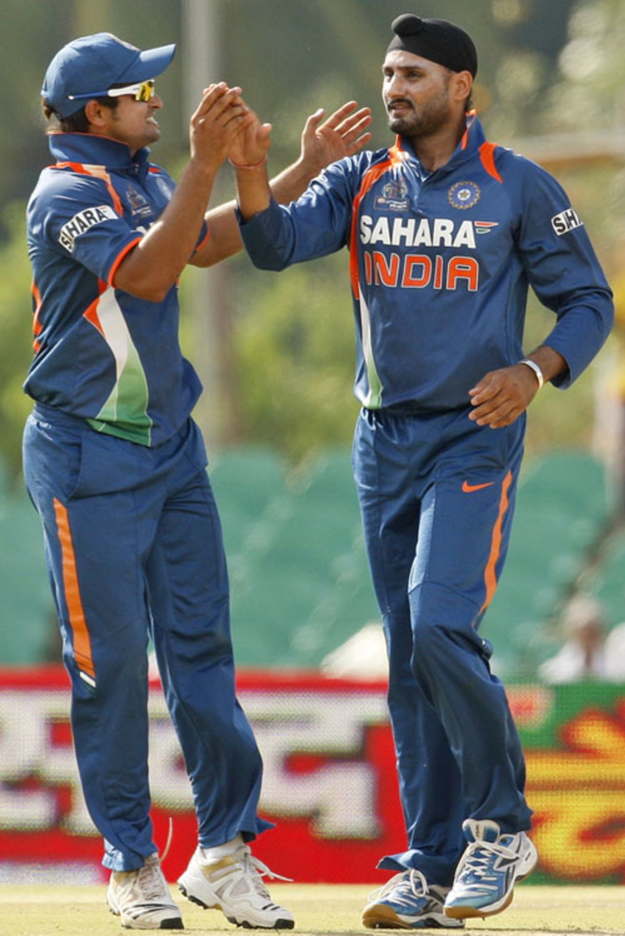 Harbhajan Singh celebrates the fall of Imran Farhat's wicket, India v Pakistan, 4th ODI, Asia Cup, Dambulla
