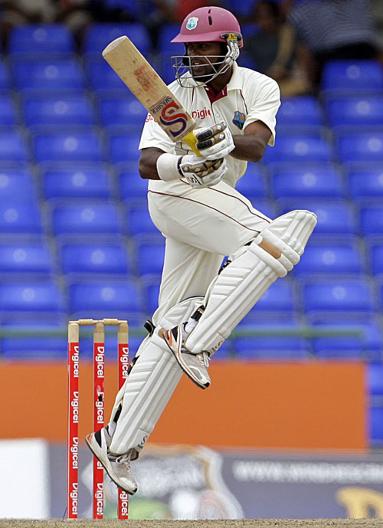Narsingh Deonarine pulls on one leg, West Indies v South Africa, 2nd Test, St Kitts, 3rd day, June 20, 2010