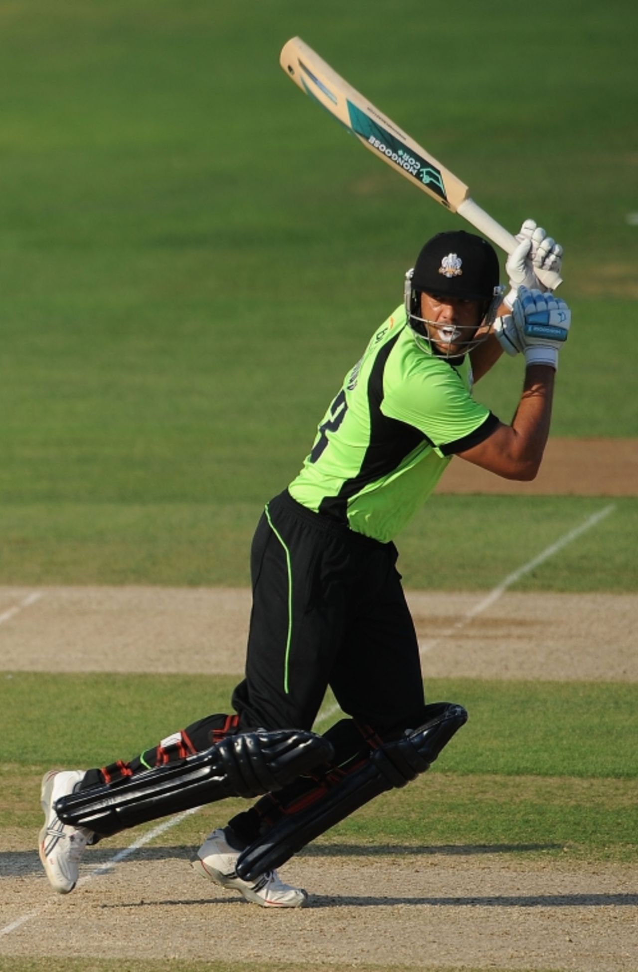Andrew Symonds top-scored with 63 from 33 balls to set up an 11-run win for Surrey, Surrey v Hampshire, Friends Provident t20, South Group, The Oval