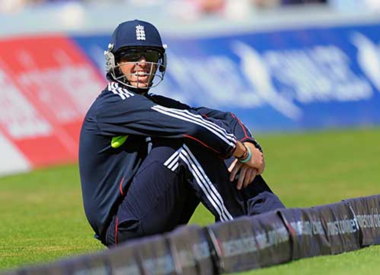 Graeme Swann sits behind the boundary as a free hit is taken, England v Australia, 2nd ODI, Cardiff, June 24, 2010