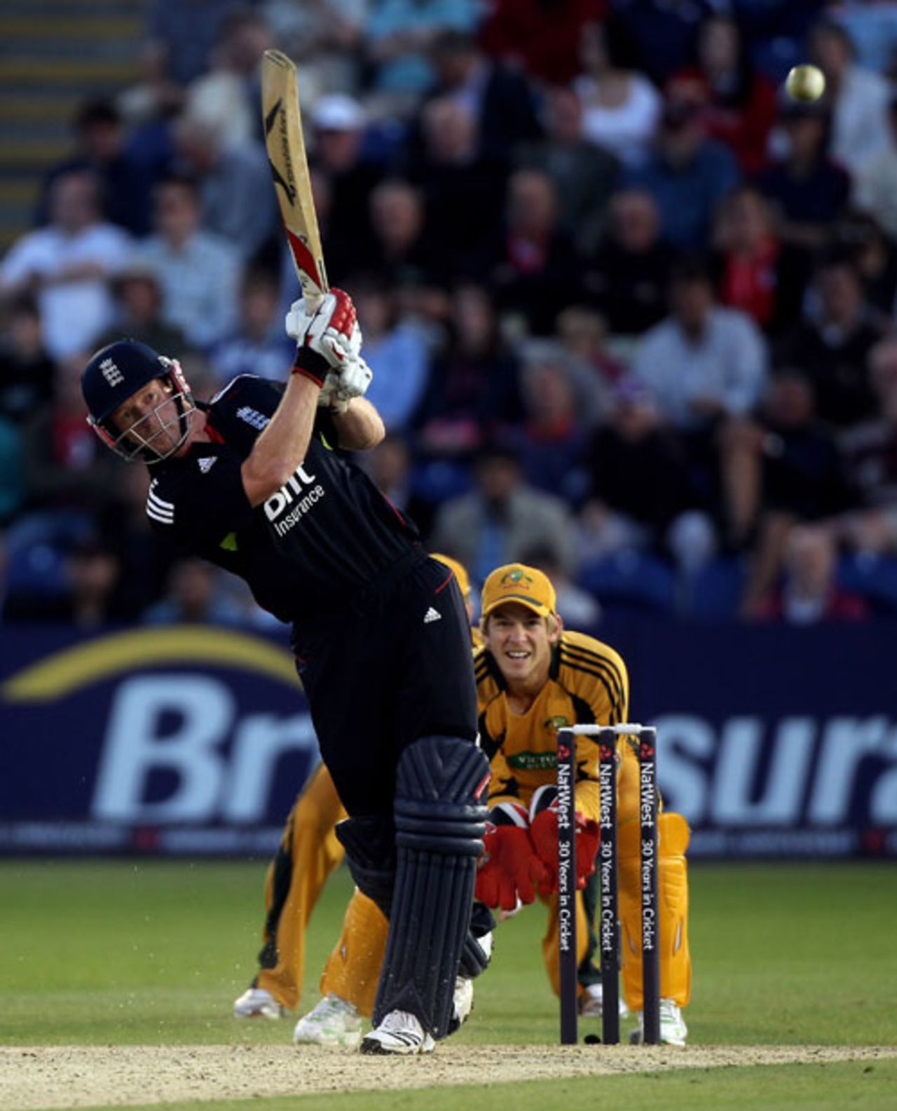 Paul Collingwood goes over the top, England v Australia, 2nd ODI, Cardiff, June 24, 2010