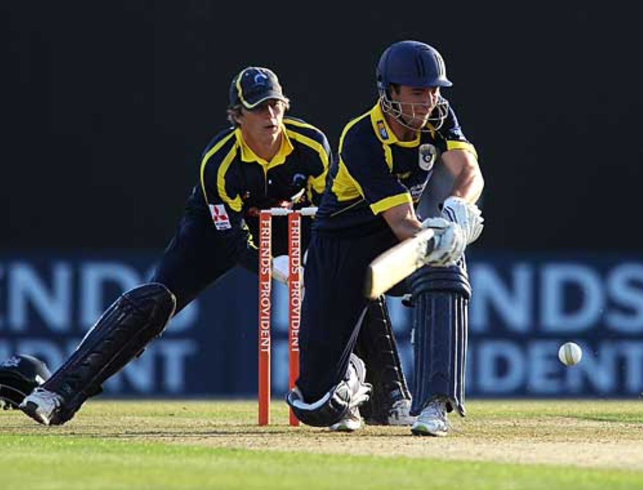James Vince hit 77 to set up Hampshire's victory, Hampshire v Gloucestershire, Friends Provident t20, The Rose Bowl, June 25, 2010