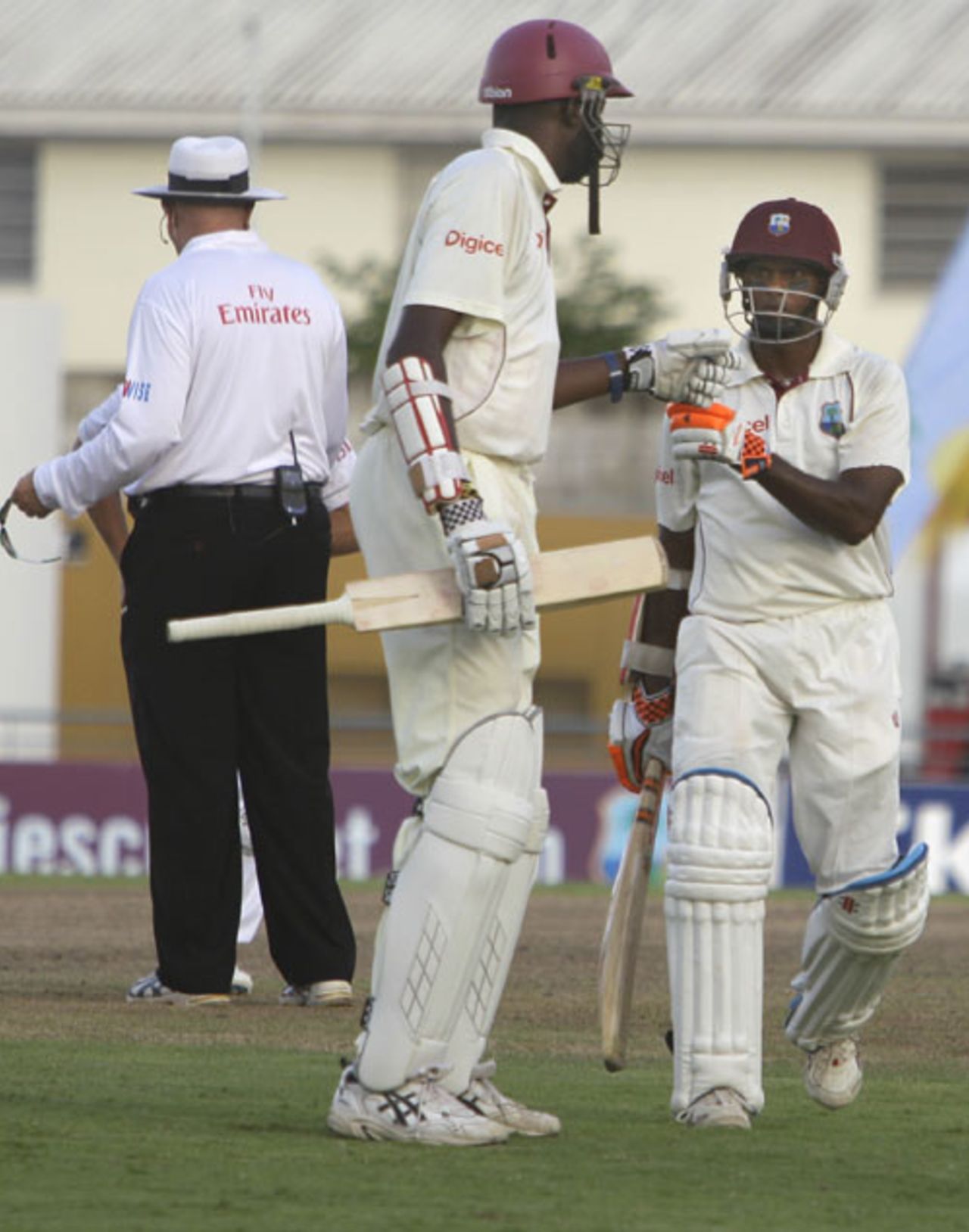 Sulieman Benn and Shivnarine Chanderpaul were the batsmen at the crease at stumps, West Indies v South Africa, 3rd Test, Barbados, 3rd day, June 28, 2010 