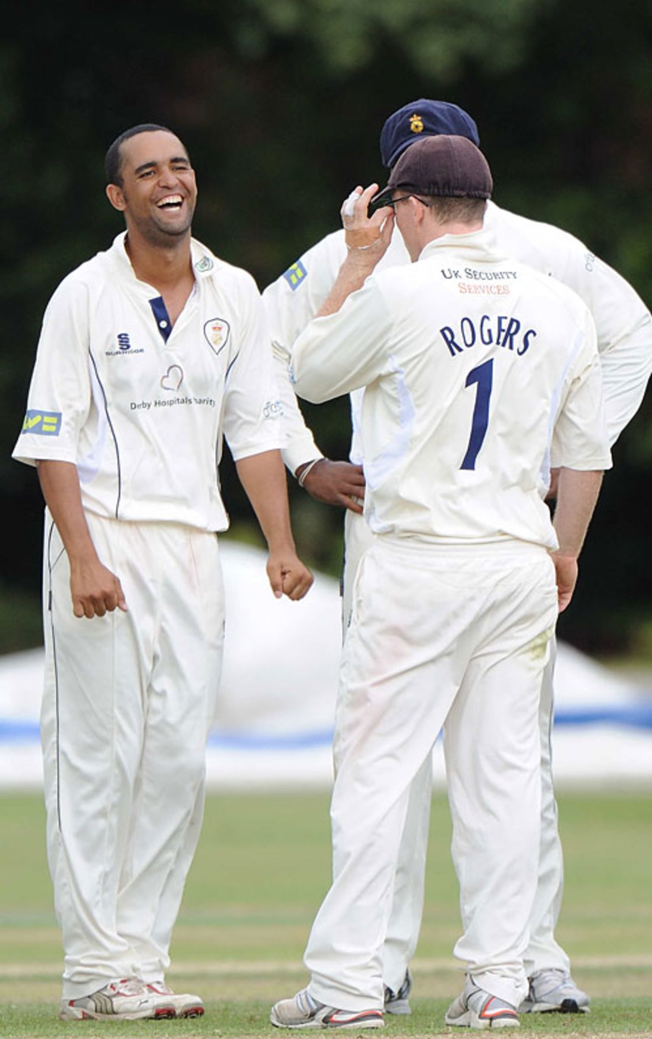 Derbyshire picked up wickets throughout the day to check Surrey's progress, Derbyshire v Surrey, County Championship, Division Two, Chesterfield, June 28, 2010