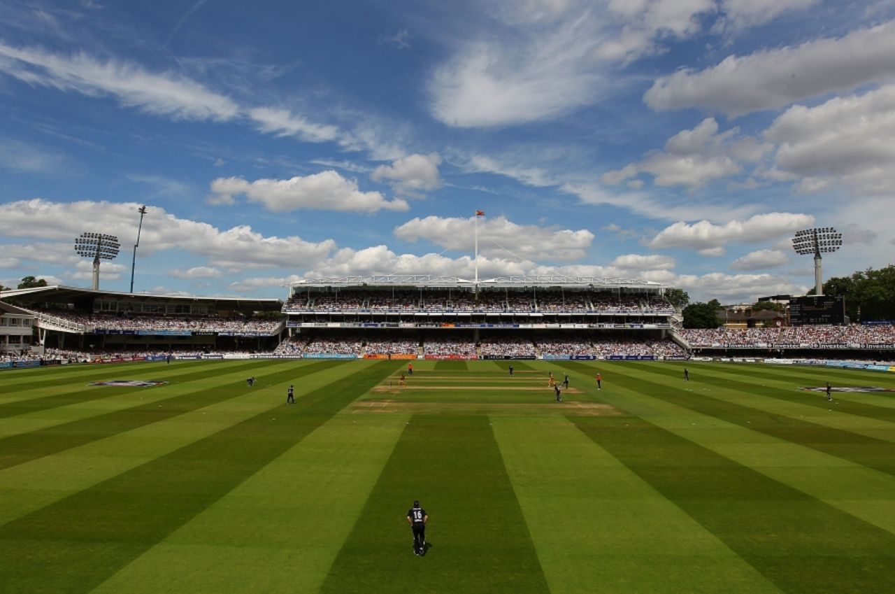 The 5th ODI saw perfect conditions for cricket, with a full house in attendance at Lord's, England v Australia, 5th ODI, Lord's, July 3, 2010