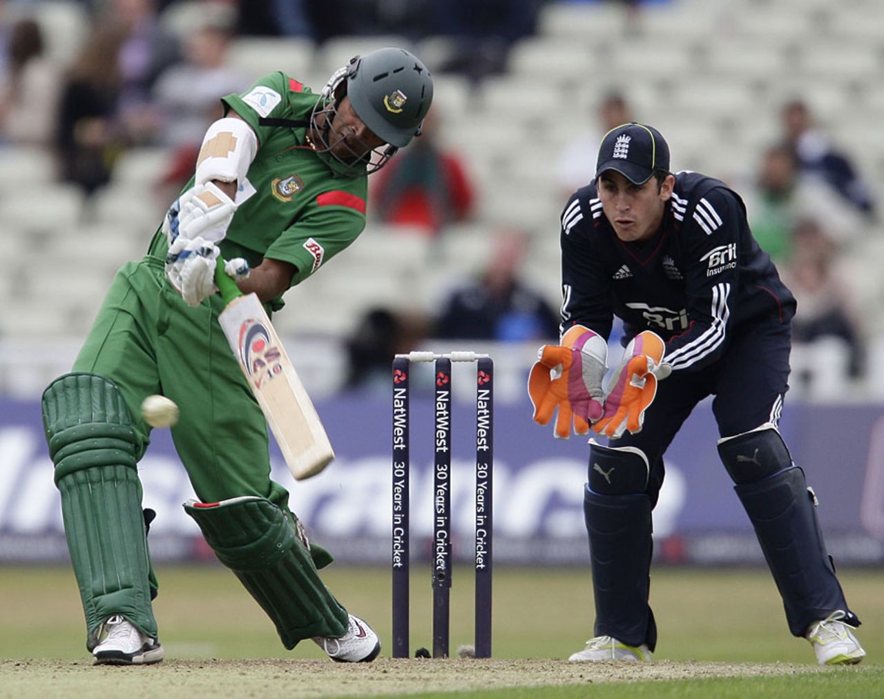 Abdur Razzak hung around to delay England's progress, England v Bangladesh, 3rd ODI, Edgbaston, July 12, 2010