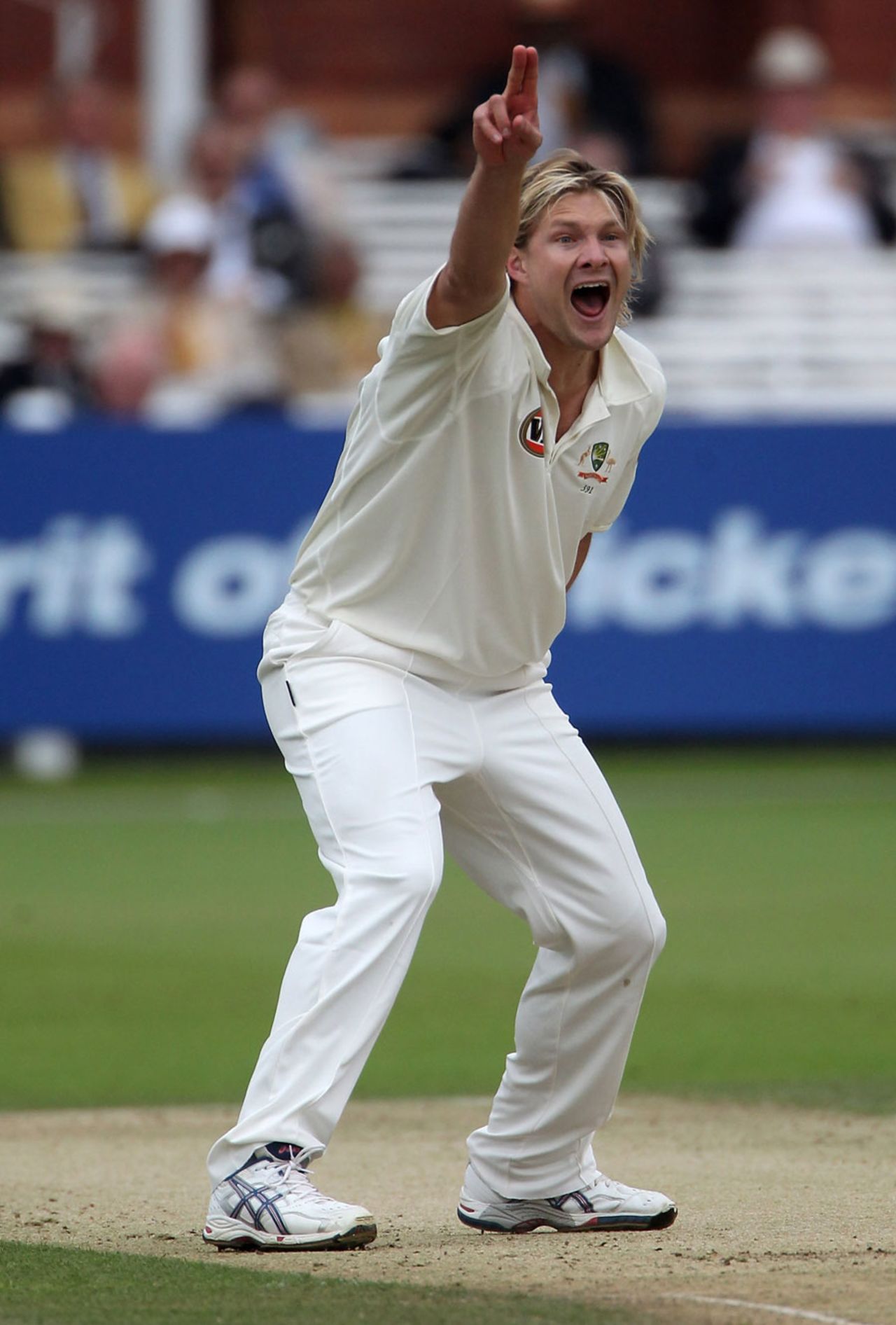 Shane Watson struck three times in five overs to jolt Pakistan, Pakistan v Australia, 1st Test, Lord's, July 14, 2010