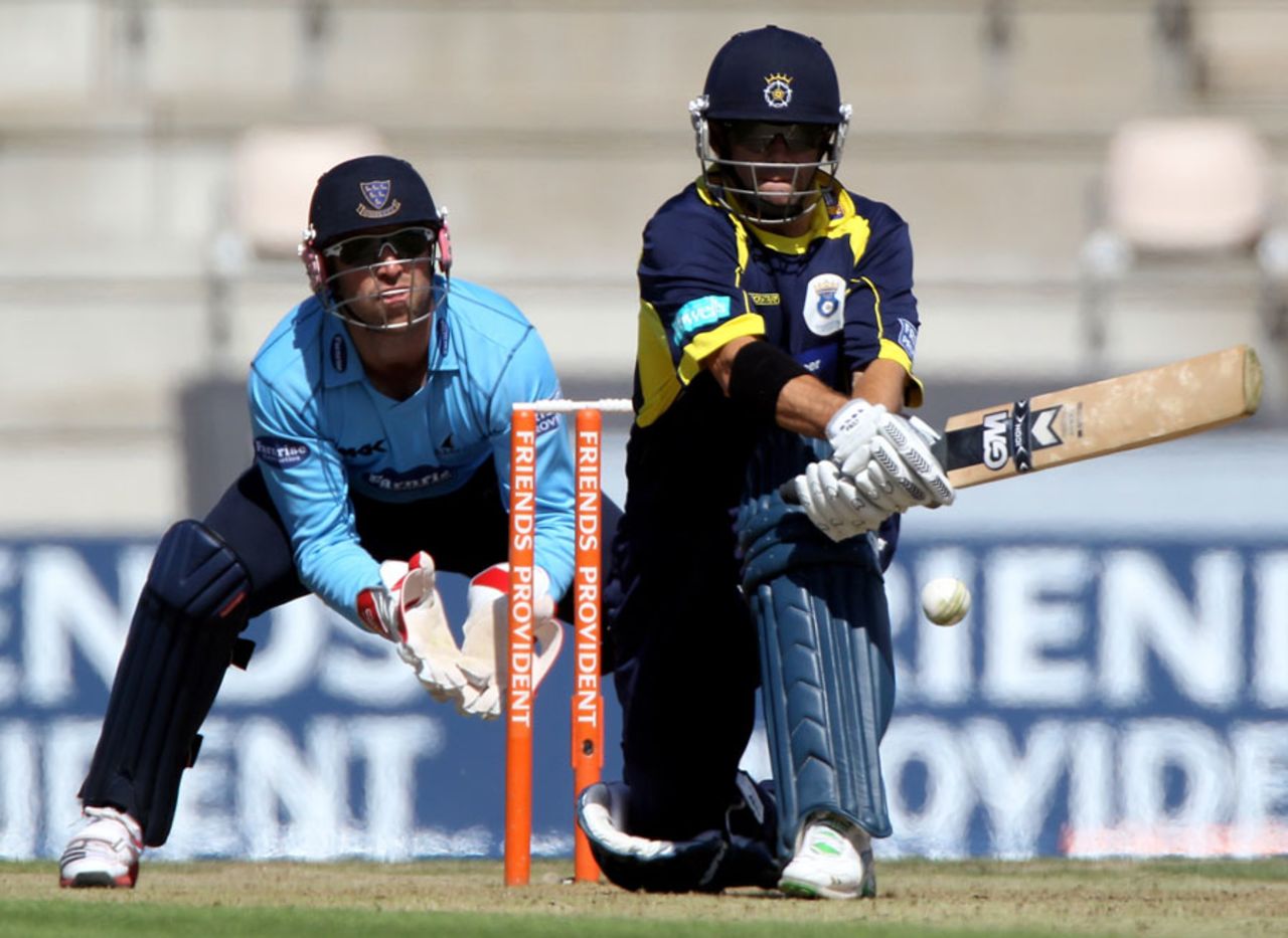 Neil McKenzie revived Hampshire's innings with a half-century, Hampshire v Sussex, Friends Provident t20, Rose Bowl, July 18, 2010