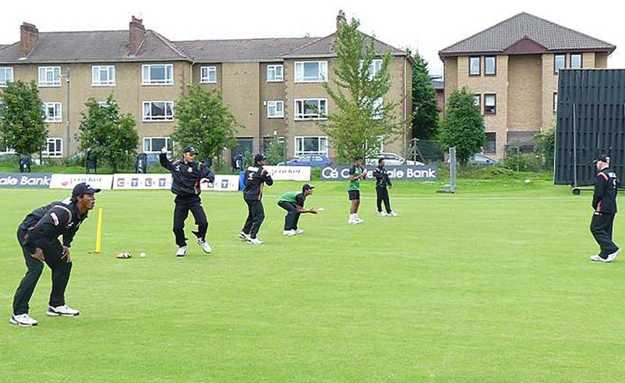 Bangladesh players practice in Glasgow, Glasgow, July 18, 2010