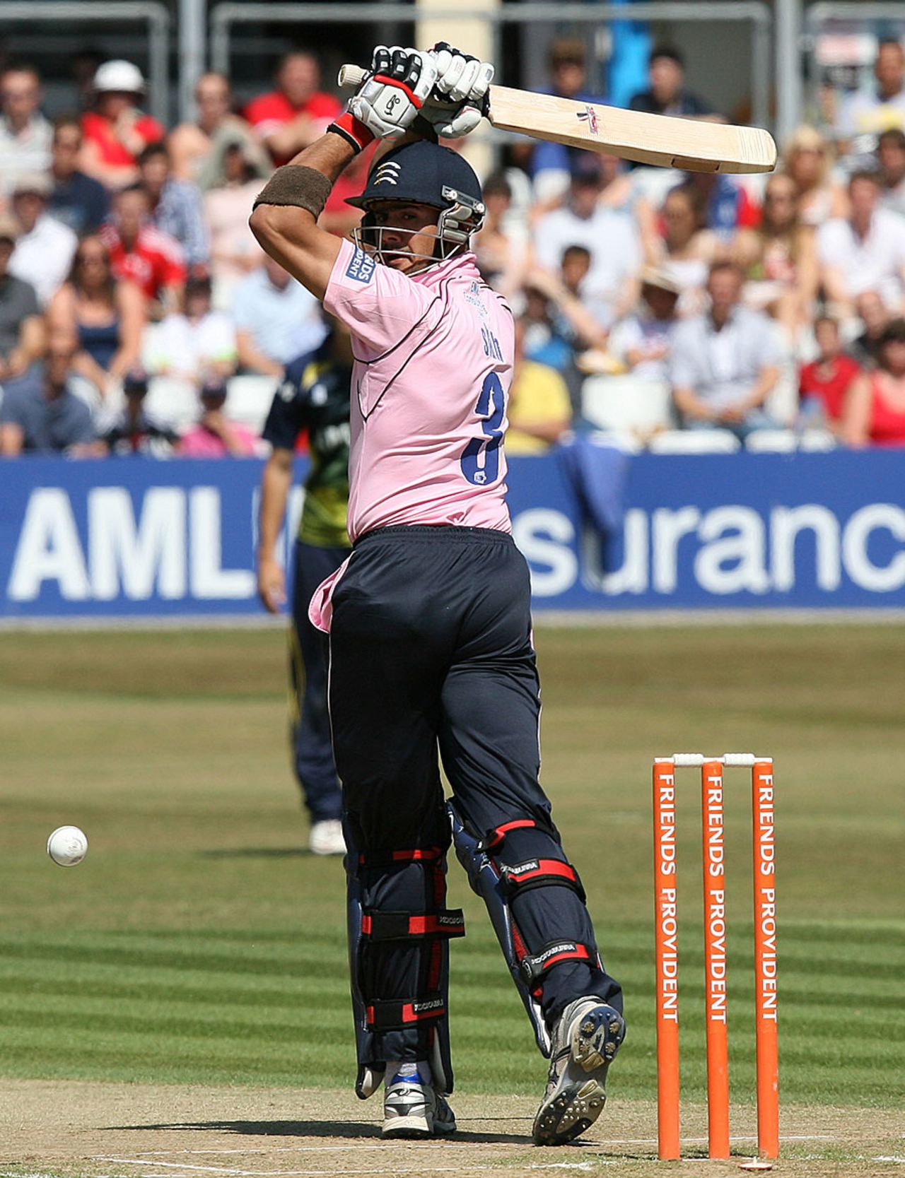 Owais Shah made 20 and shared a 46-run second-wicket stand with David Warner, Essex v Middlesex, Friends Provident t20, Chelmsford, July 18, 2010