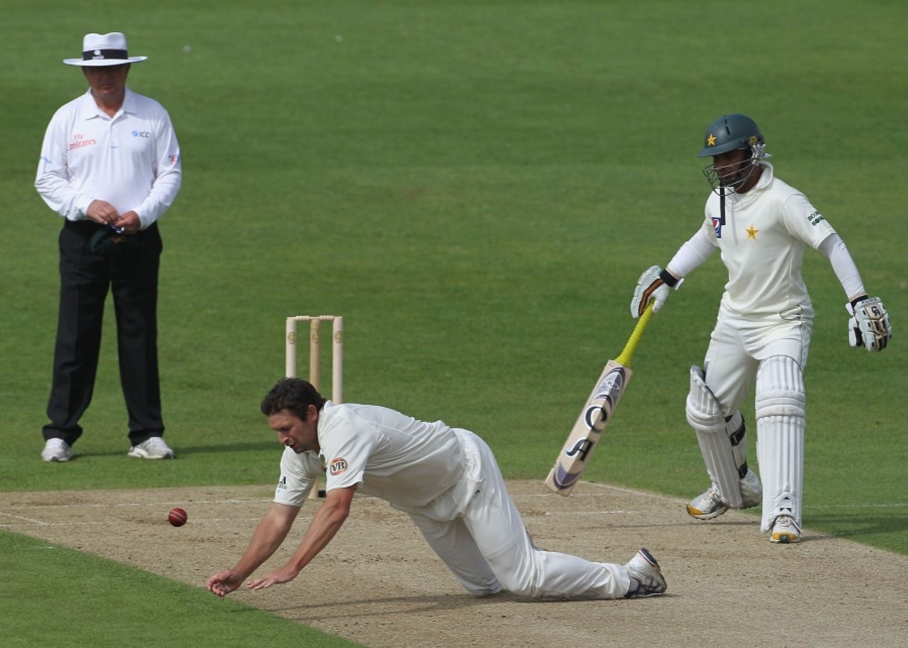 Ben Hilfenhaus couldn't hold on to a tricky caught-and-bowled chance from Salman Butt, Pakistan v Australia, 2nd Test, Headingley, July 21, 2010