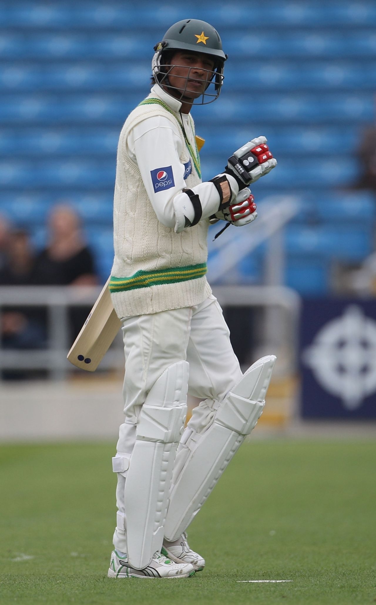 Mohammad Amir was dismissed first ball by Shane Watson, Pakistan v Australia, 2nd Test, Headingley, July 22, 2010