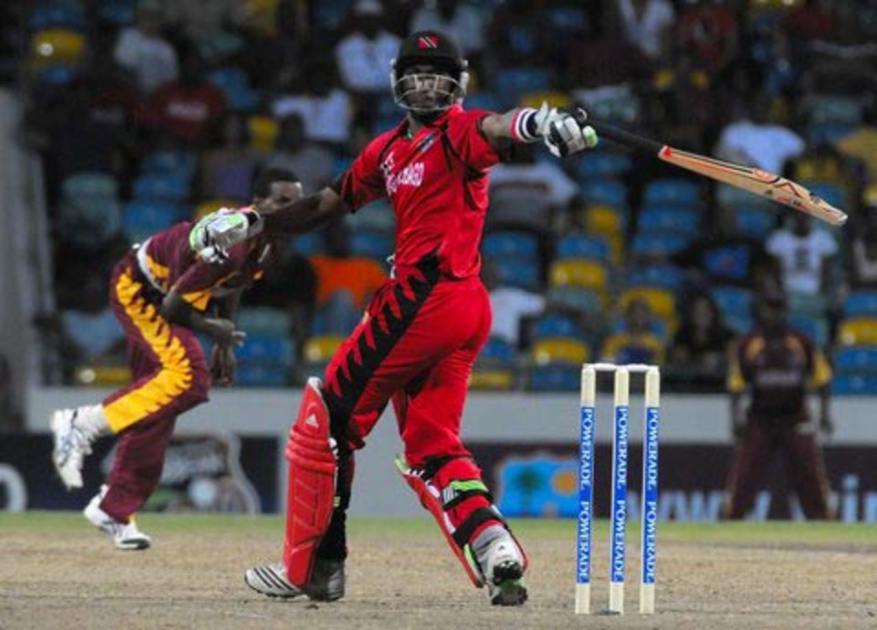 Dwayne Bravo played a key role in Trinidad's run chase, Leewards Islands v Trinidad & Tobago, Caribbean T20, Barbados, July 24, 2010